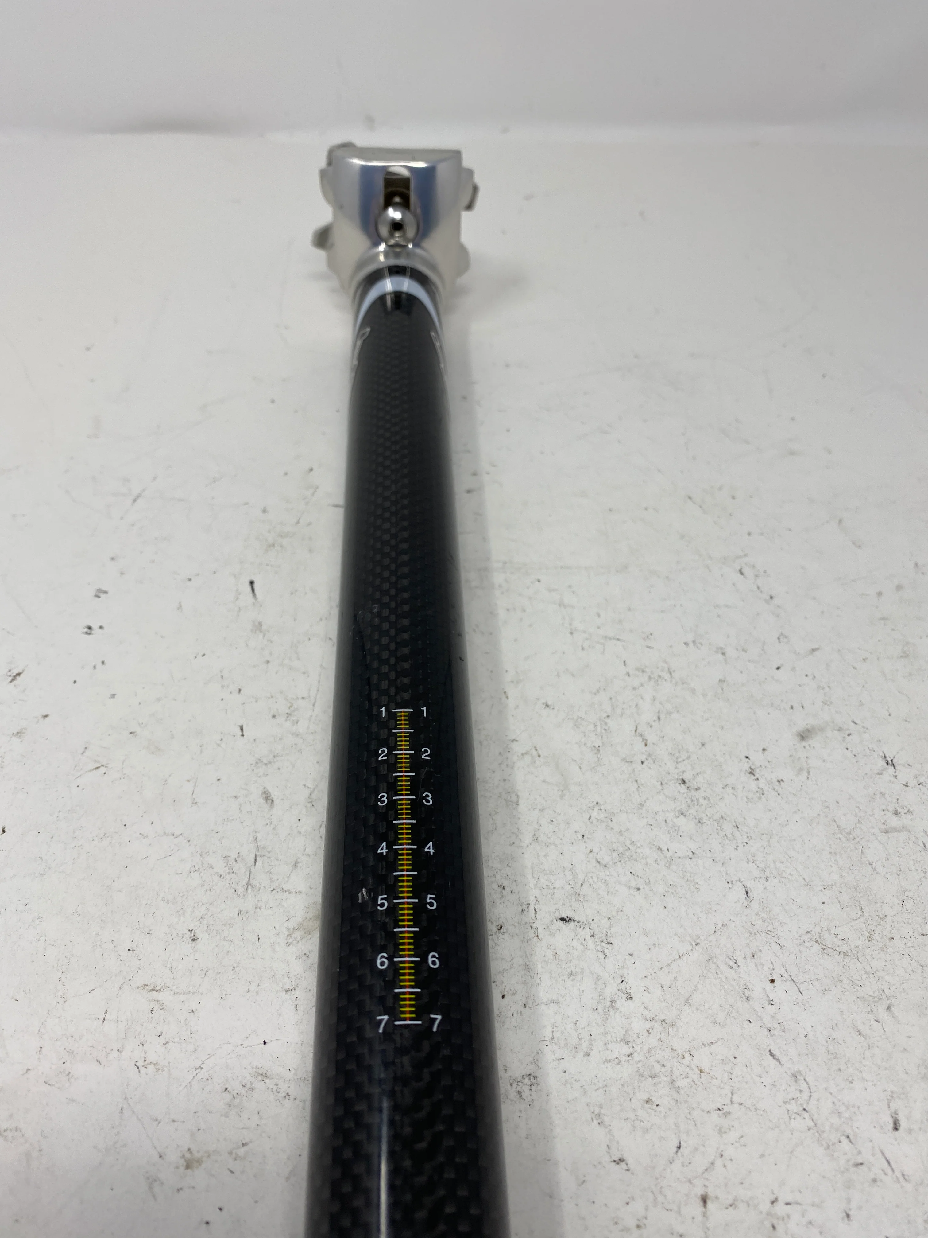 4ZA Carbon Seatpost 30.1 NEW - Image 4