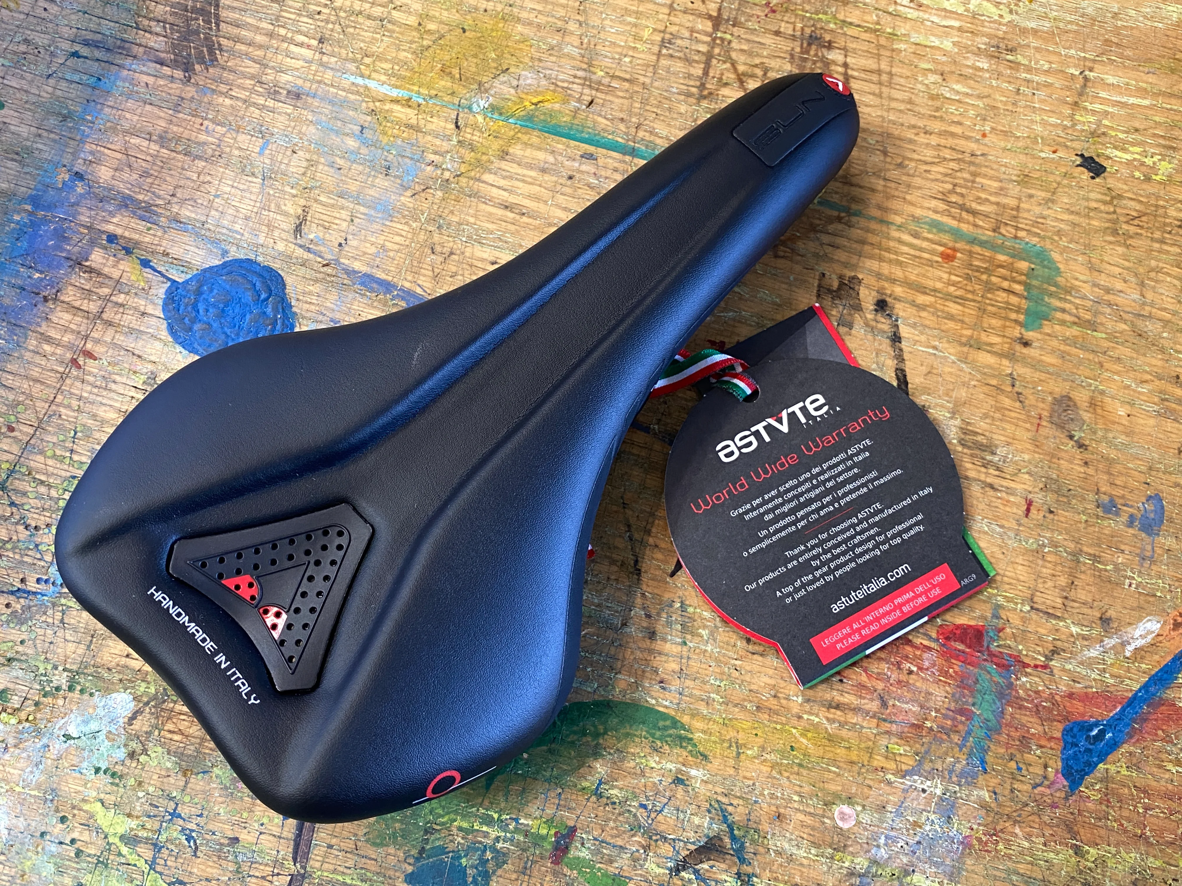 Astute Sun SR Saddle New In Box - Image 2