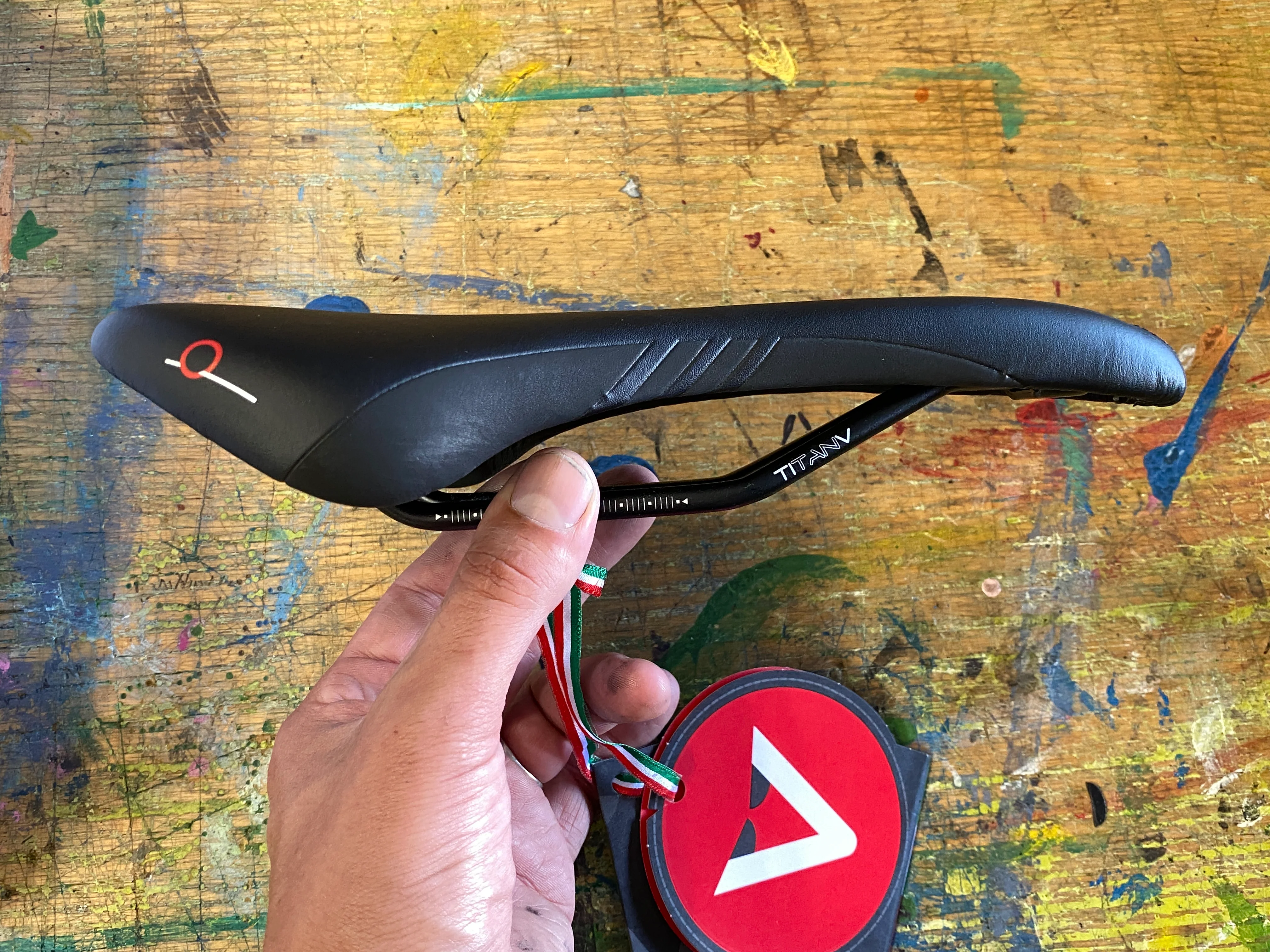 Astute Sun SR Saddle New In Box - Image 4