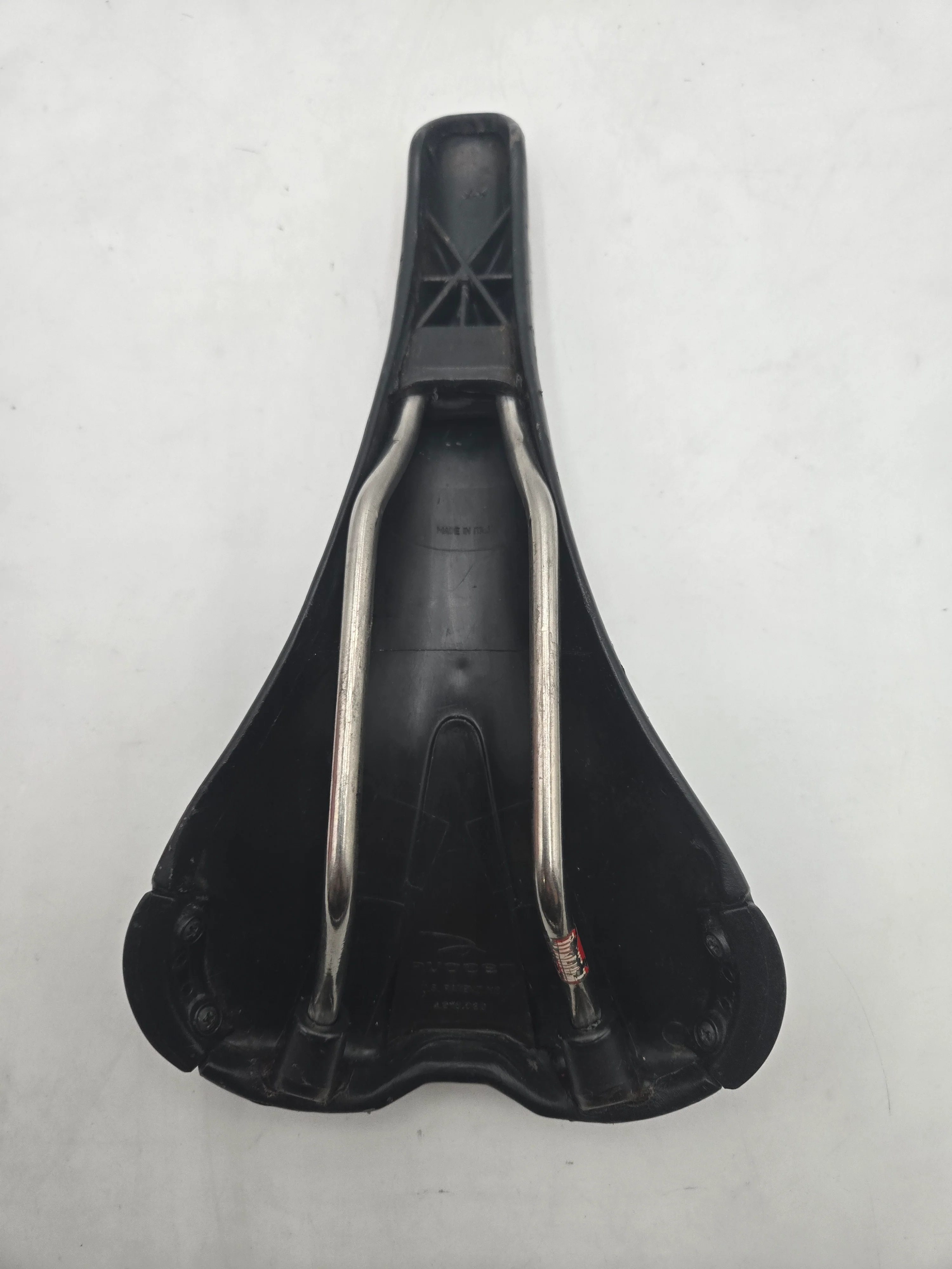 Avocet, Air 40R O2 Saddle - Image 9