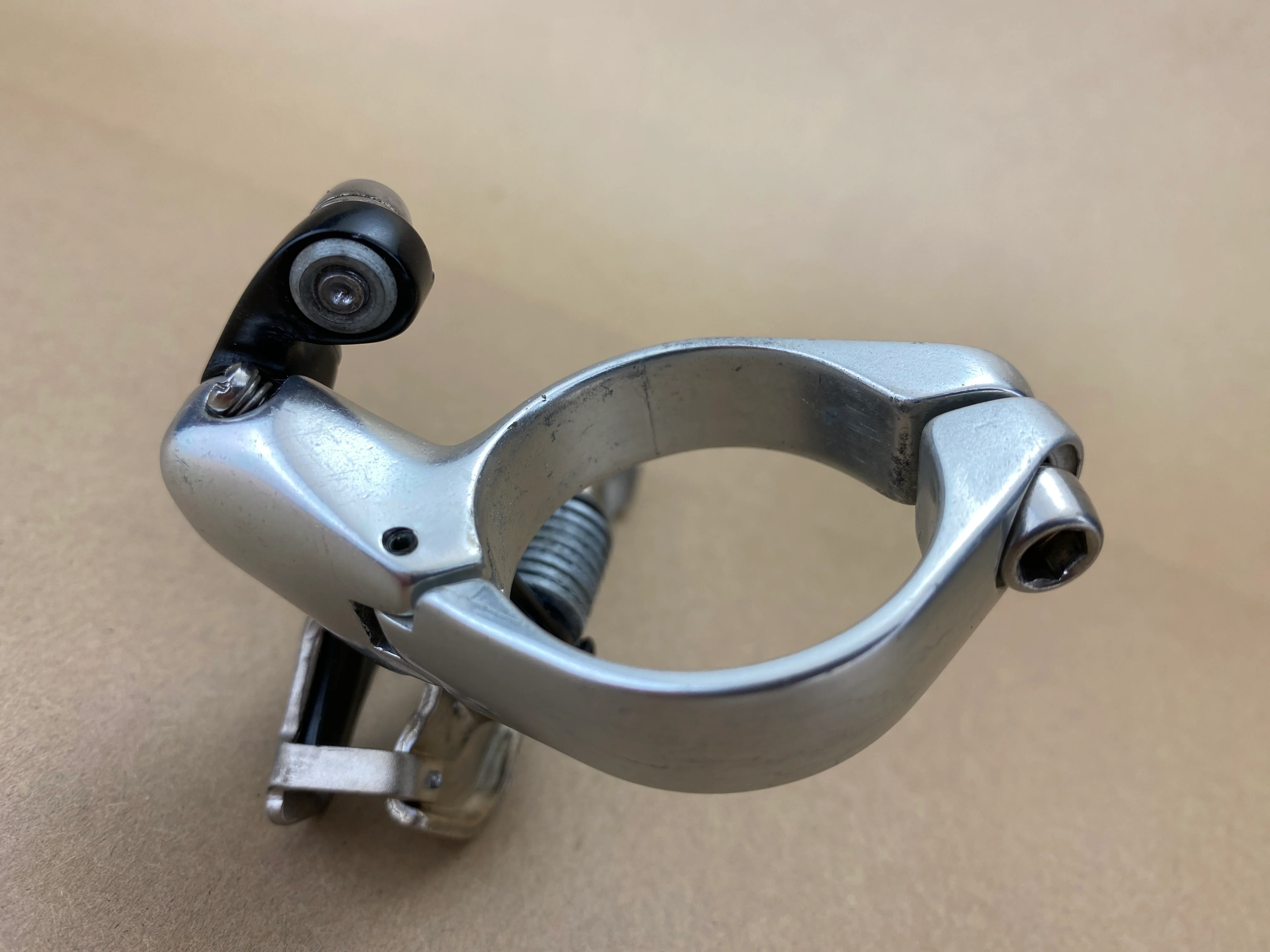 Campagnolo Chorus Front Derailleur - 10s Clamp on - Image 4
