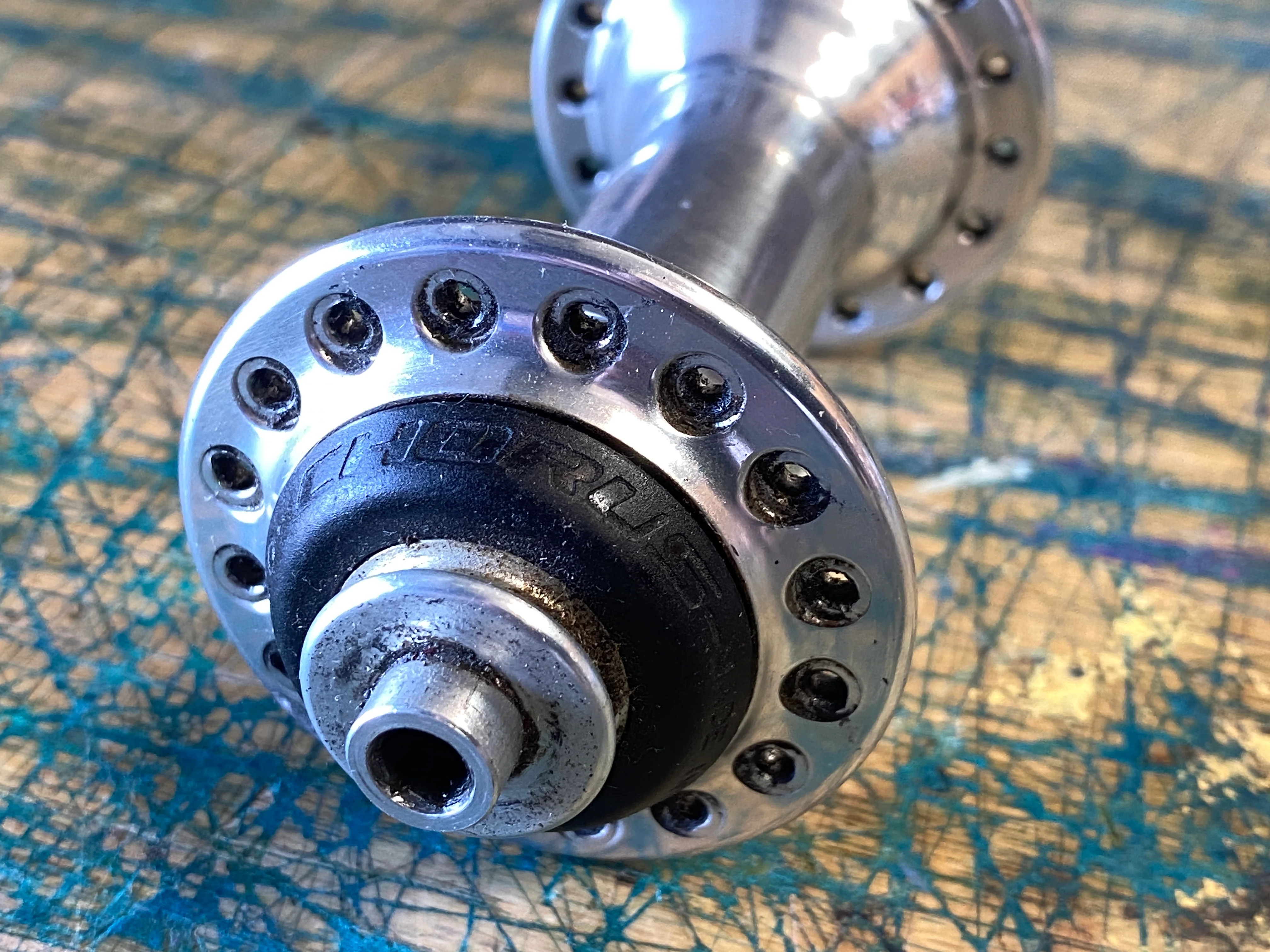 Campagnolo Chorus Hub 32h QR - Image 2