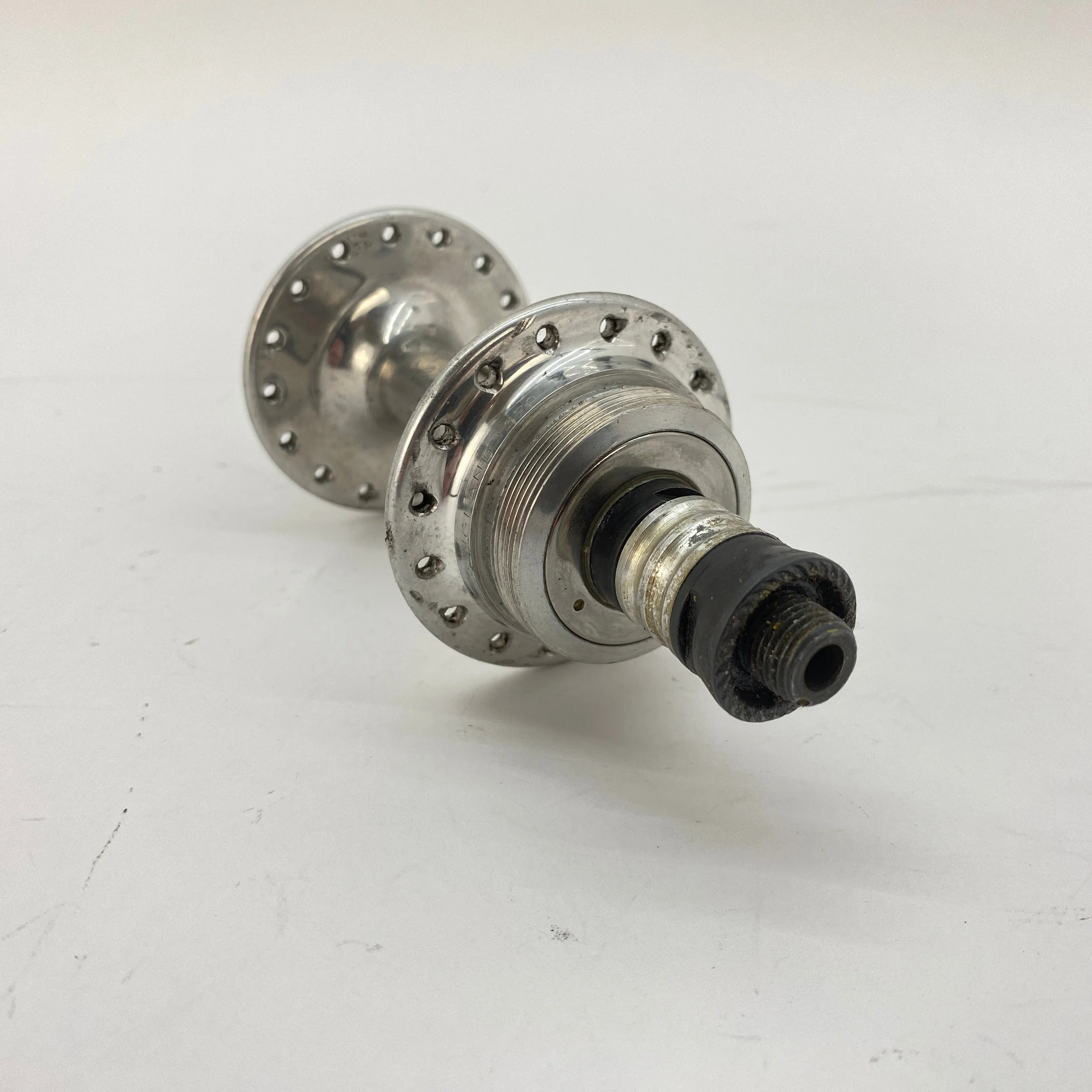 Campagnolo Record Rear Hub 32 hole 126 - Image 3