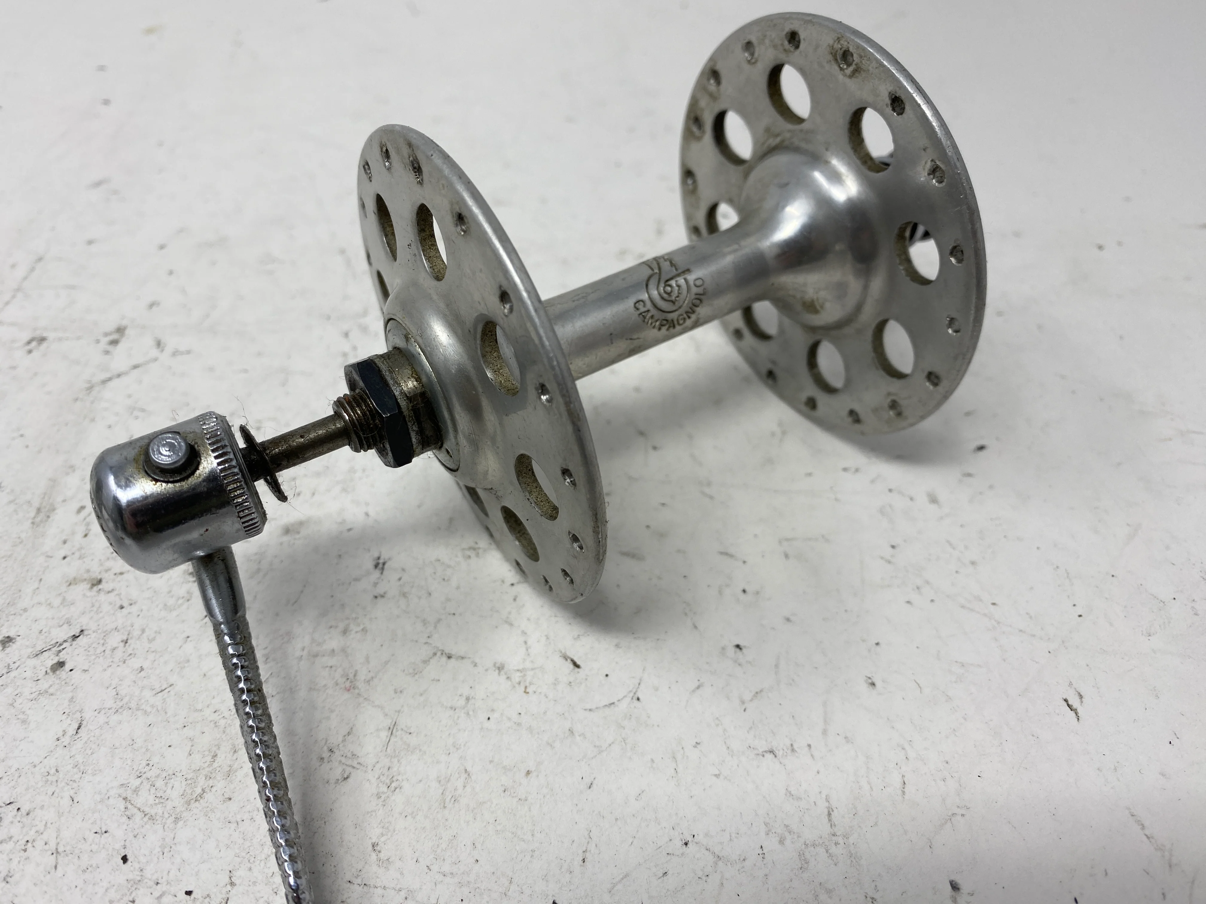 Campagnolo Hub Set High Flange 36 Hole Vintage - Image 4