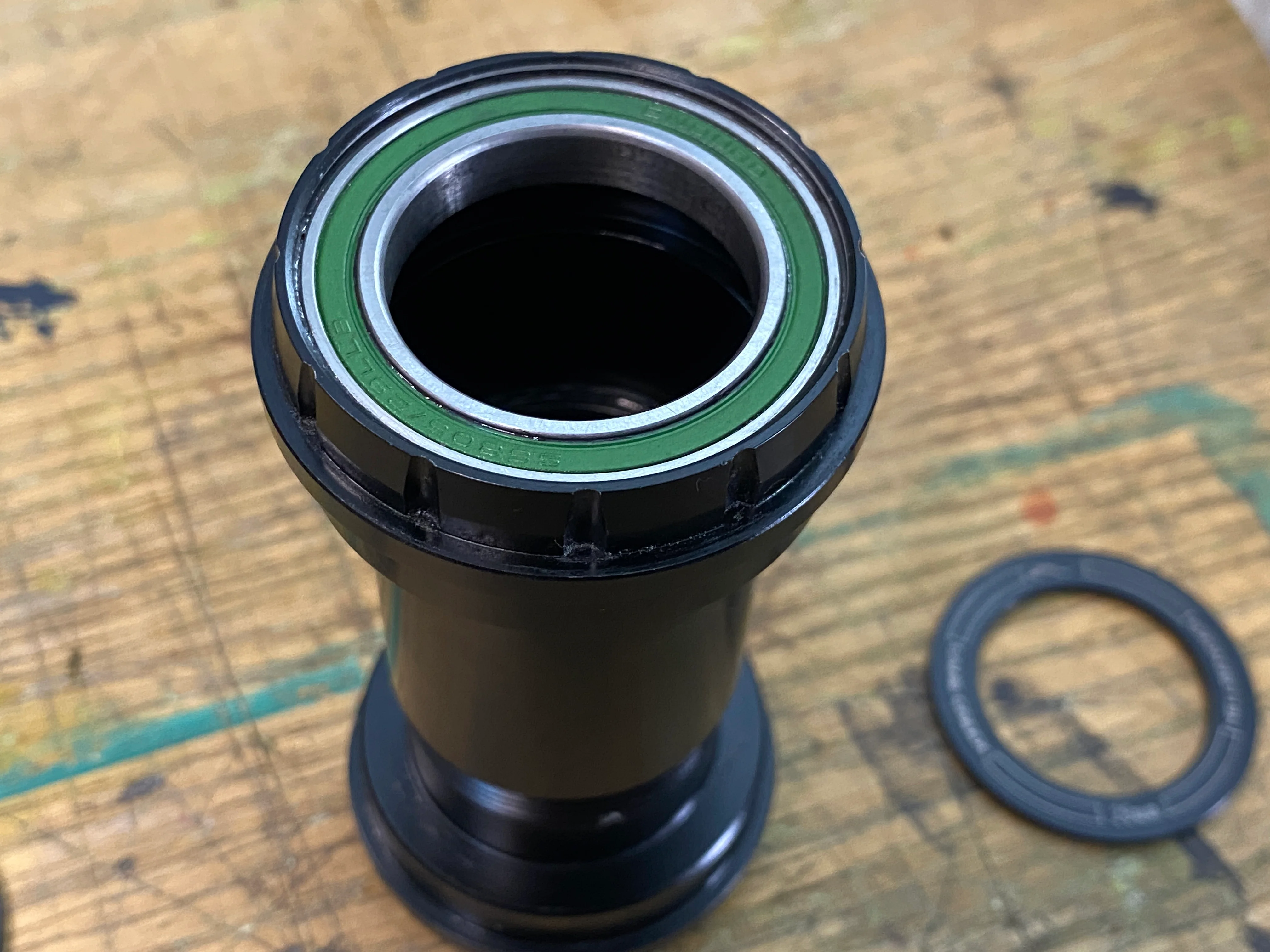 Cane Creek Hellbender DUB Bottom Bracket Threaded PF30 - Image 3