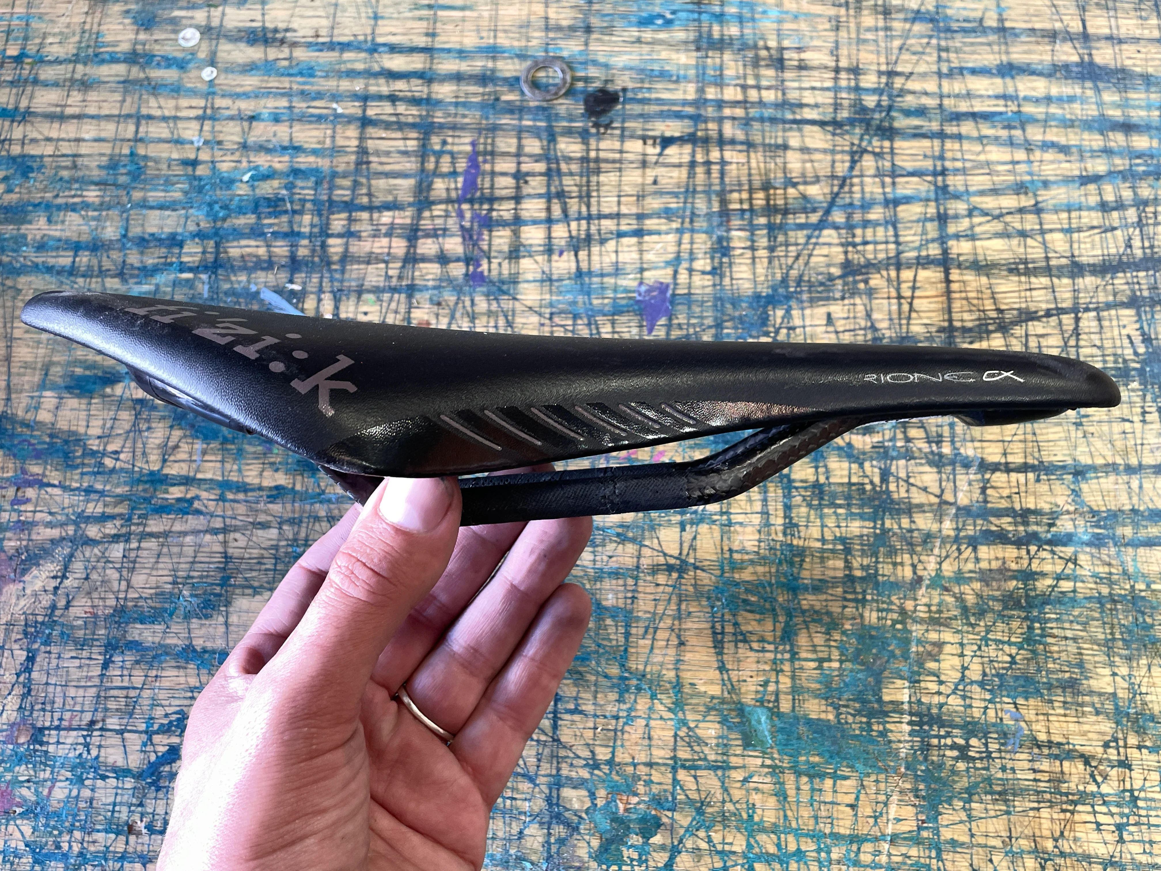 Fizik Arione CX Carbon Saddle - Image 4