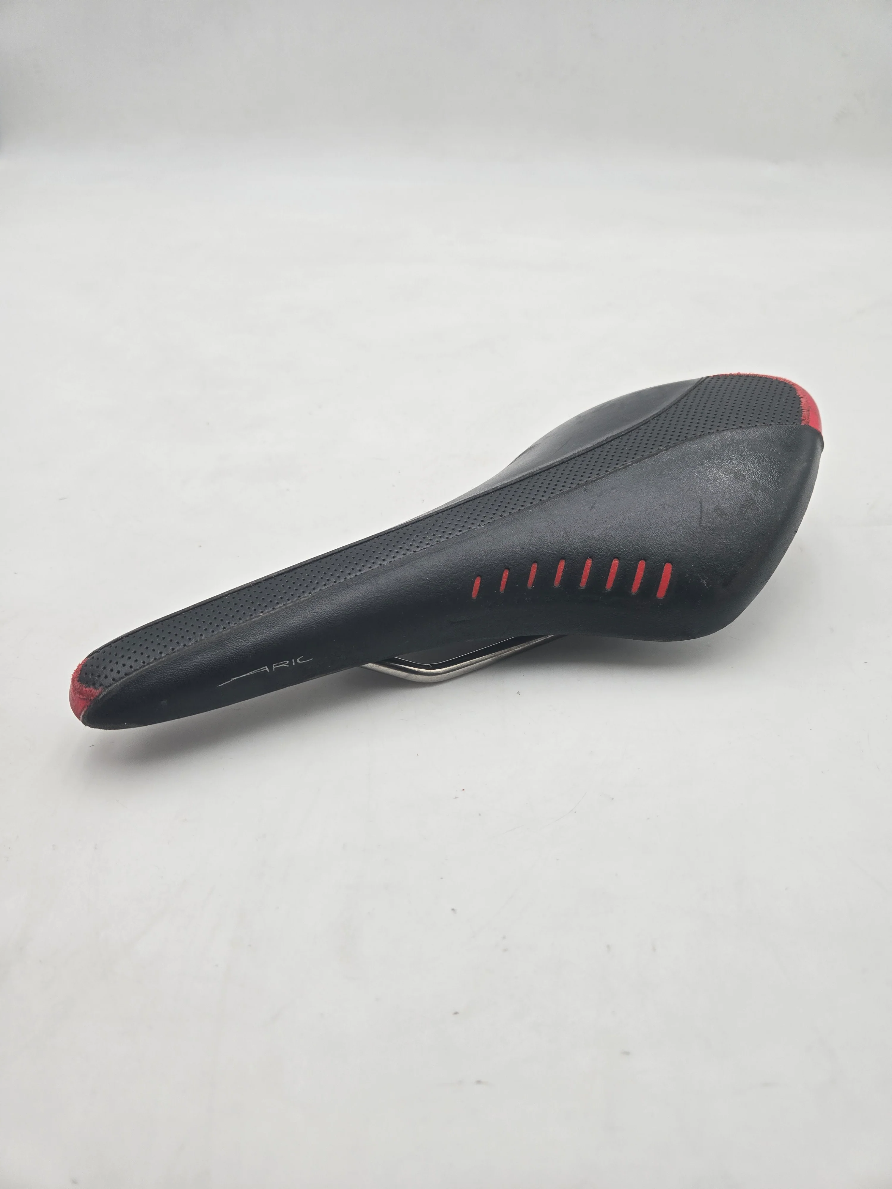 Fizik, Arione Saddle - Image 2