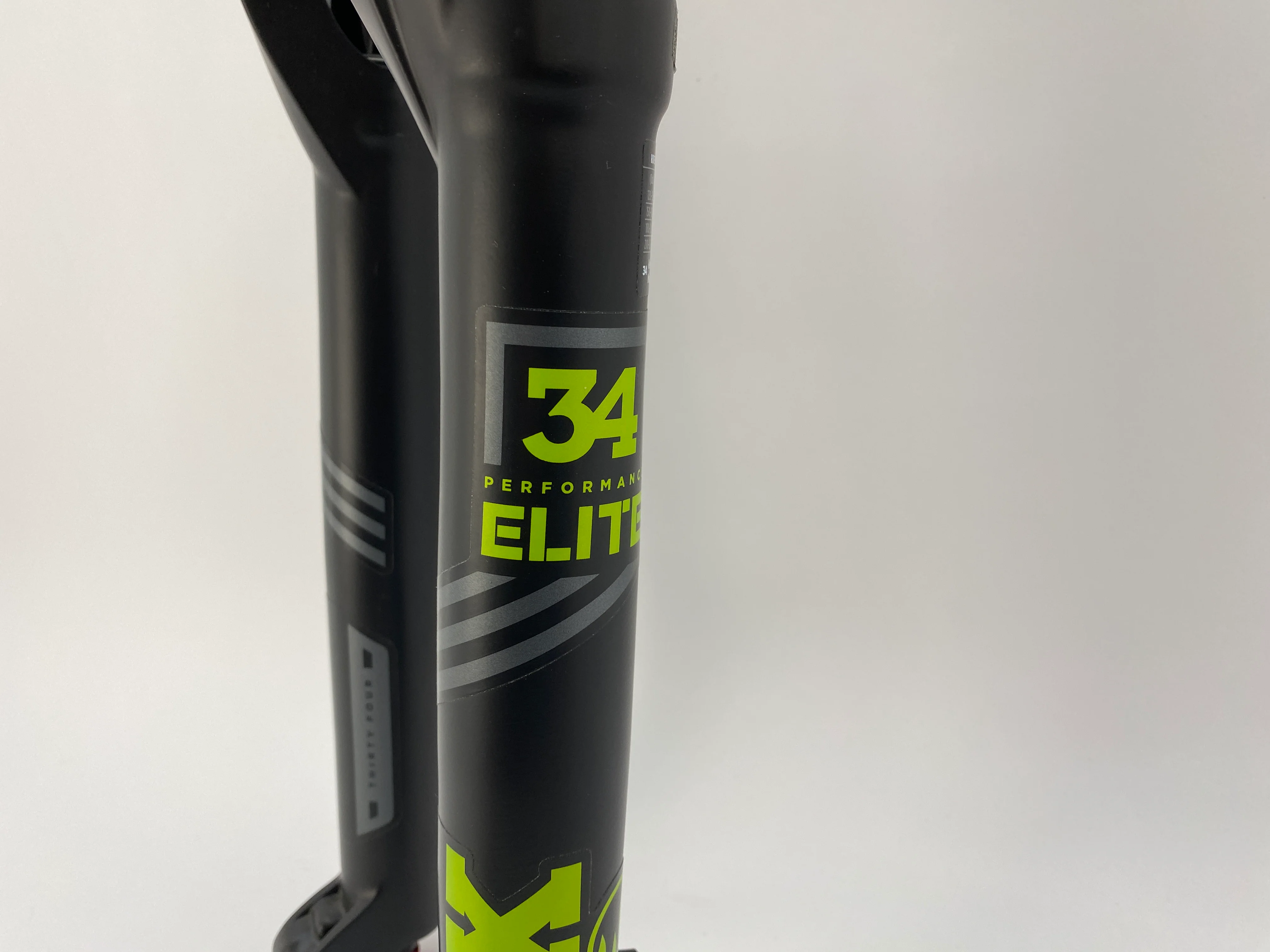 Fox Shox 34 Float Performance Elite 150 27.5 Fork - 2018 - Image 2