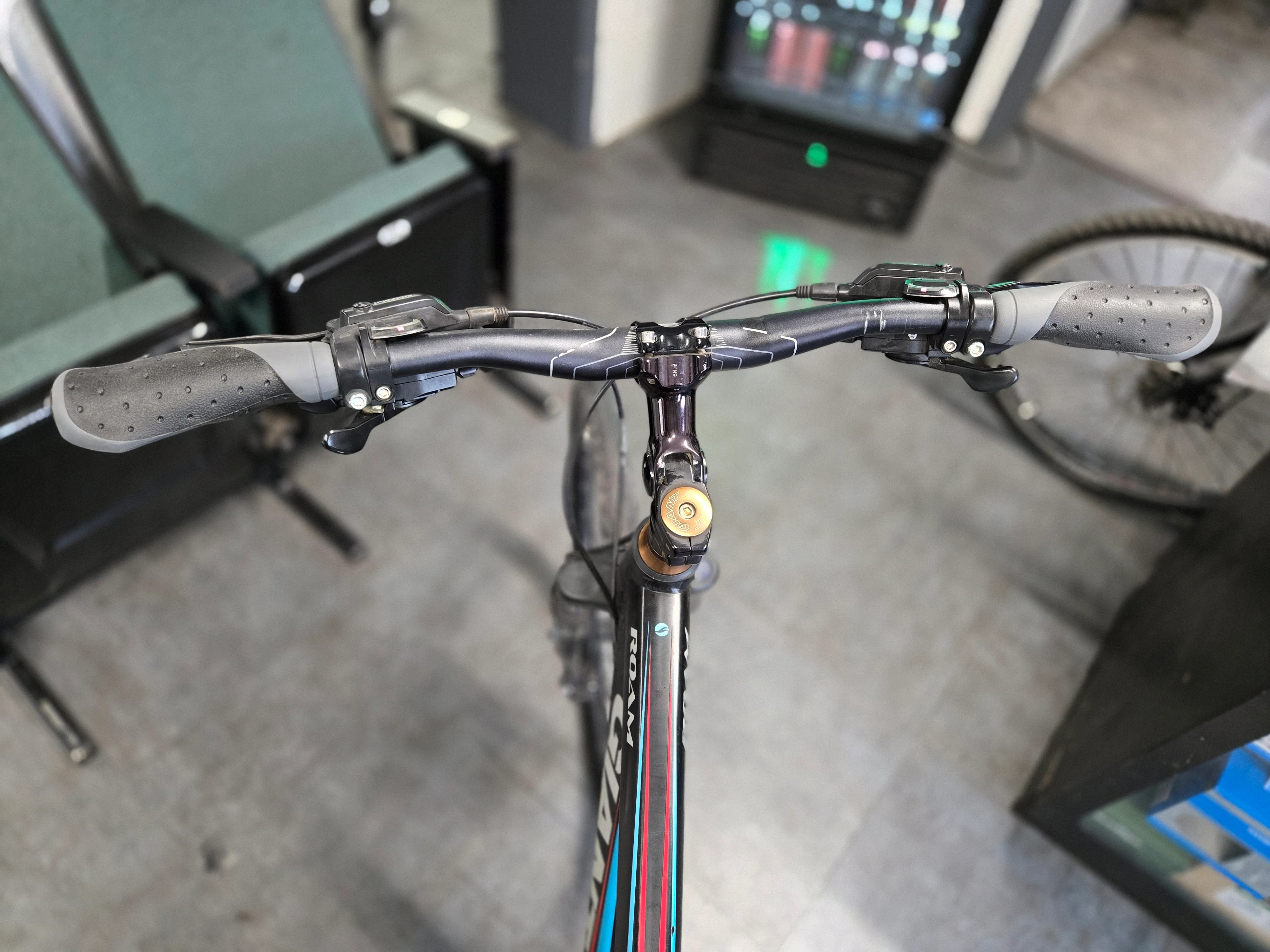 Giant Roam, Hybrid bicycle, Large - Image 10