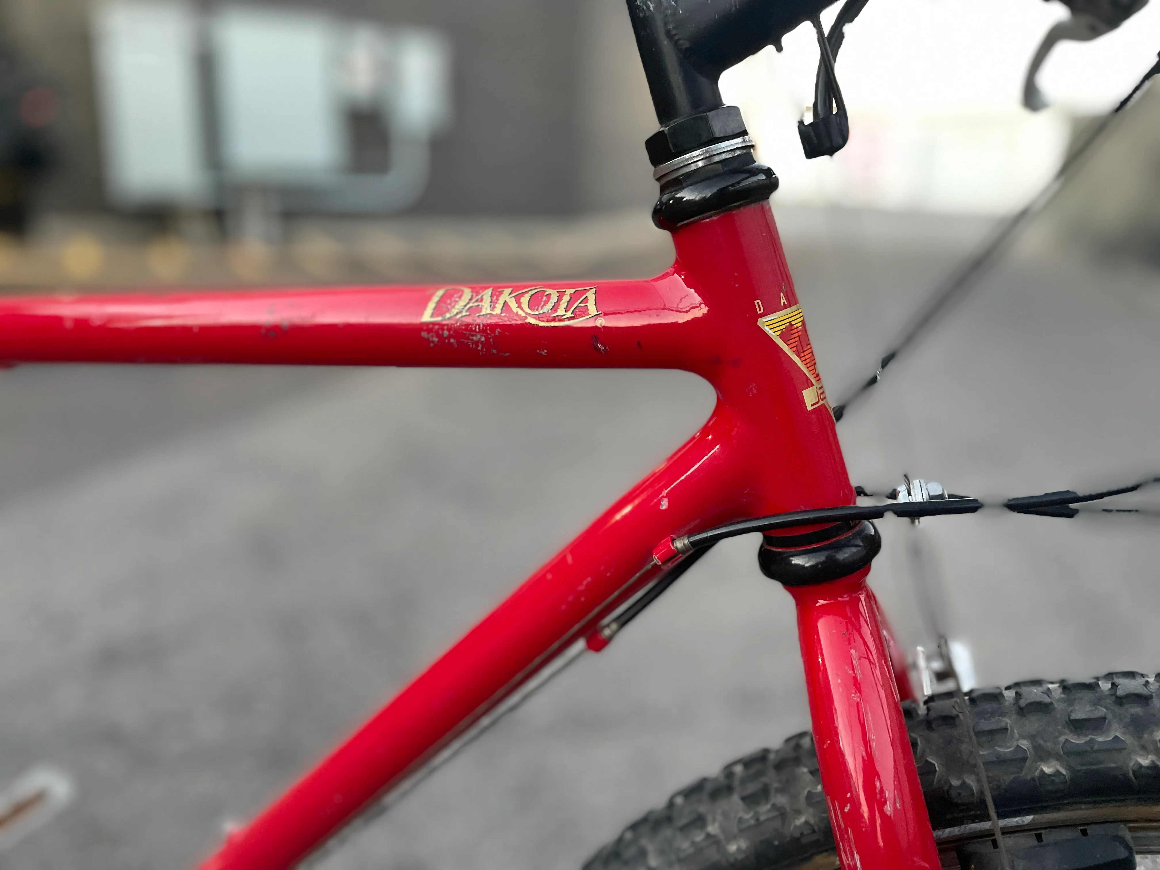Jamis Dakota Vintage Steel MTB 18.5 - Image 2