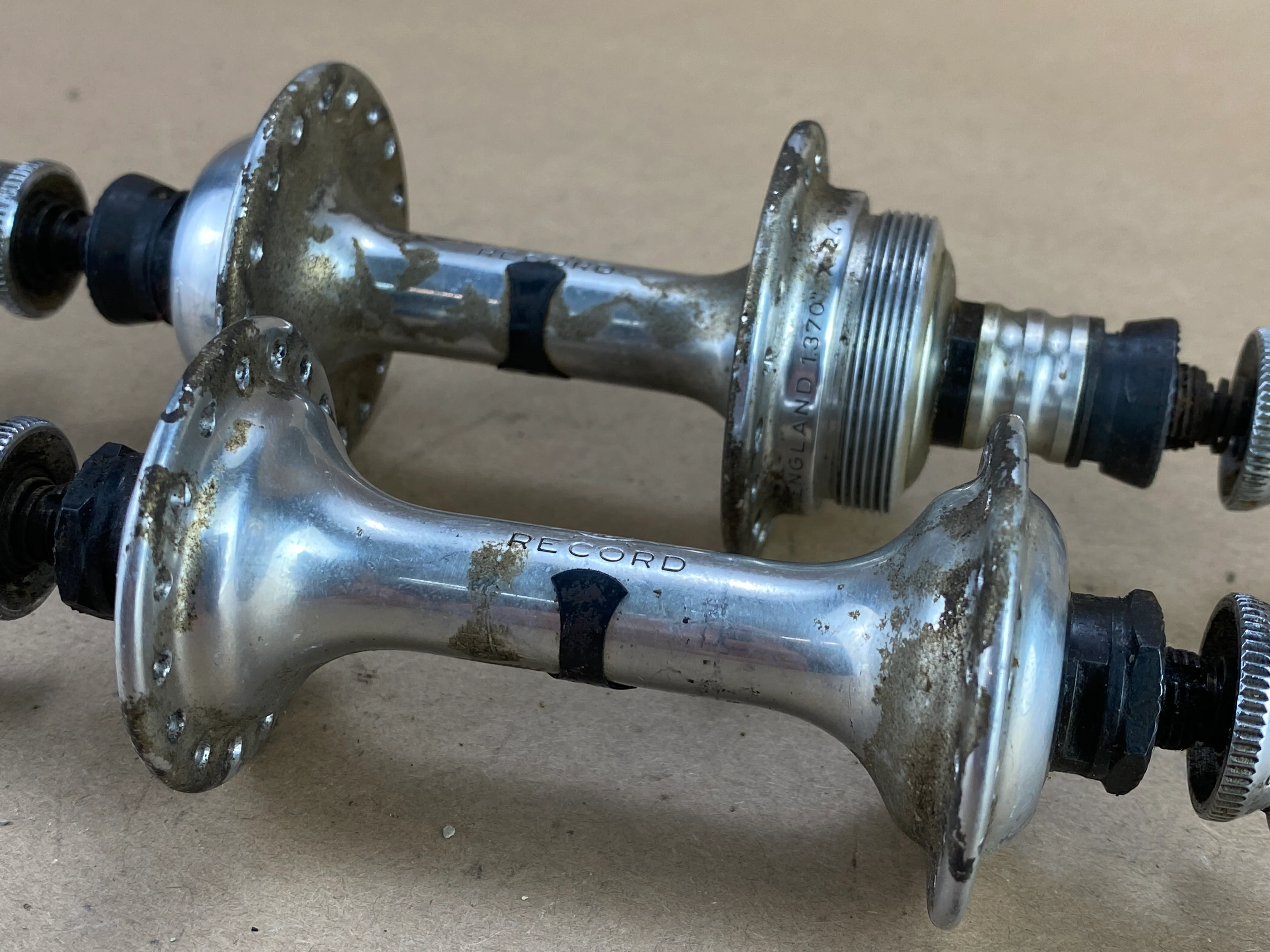 Campagnolo Record Low Flange Hubset 36h 100/126mm - Image 2