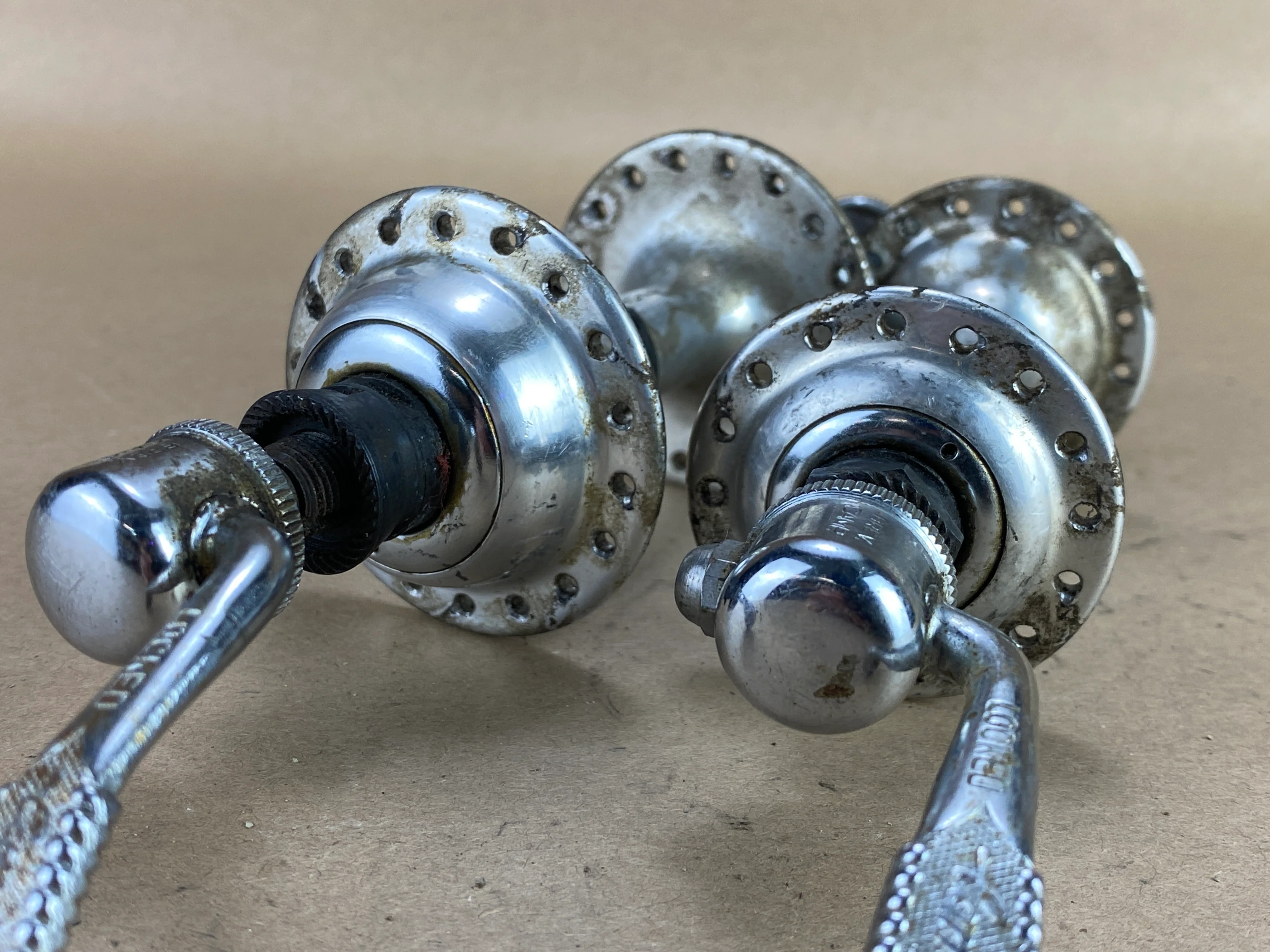 Campagnolo Record Low Flange Hubset 36h 100/126mm - Image 4