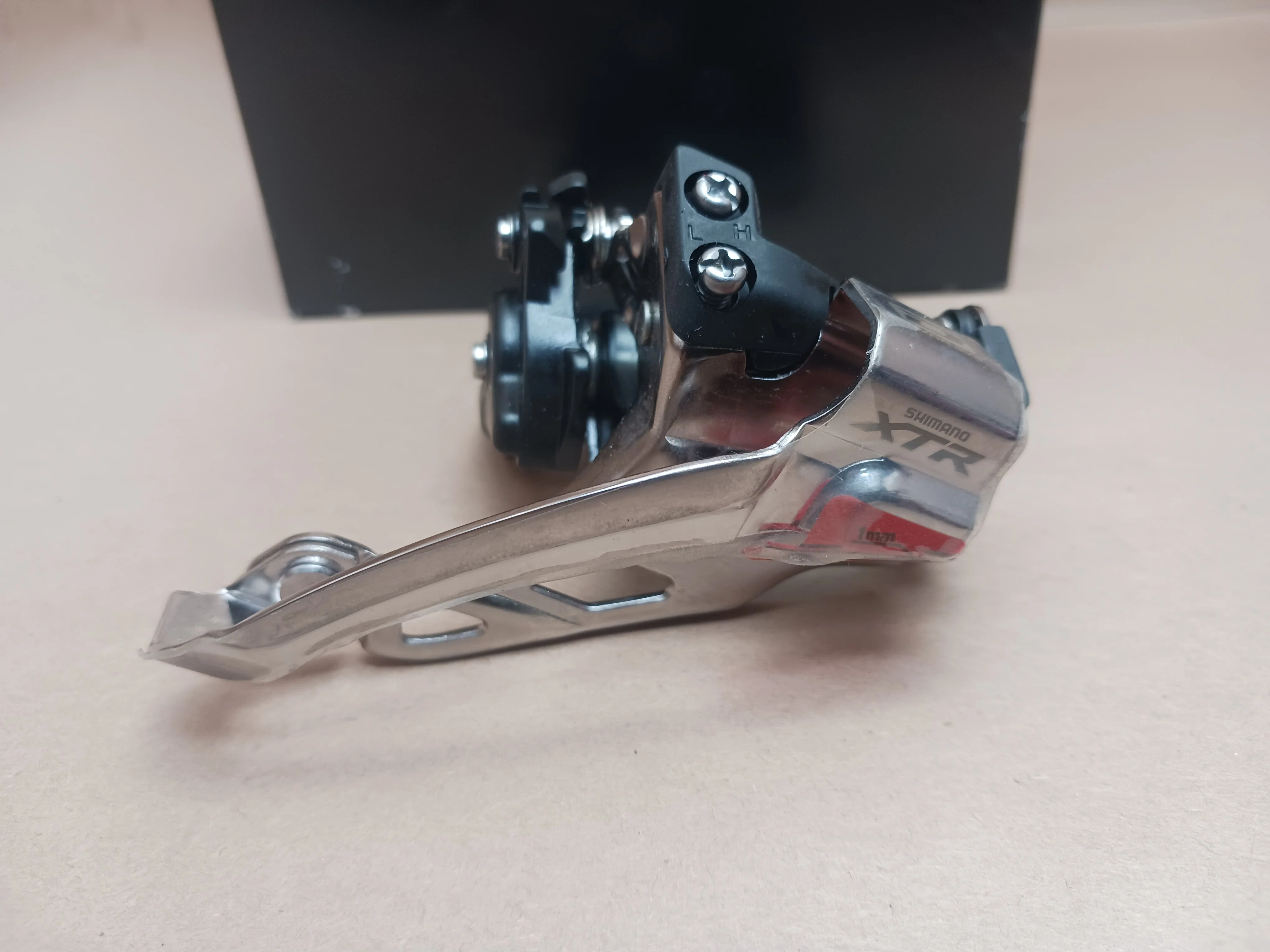 New Shimano XTR FD-M985 2-Speed Front Derailleur