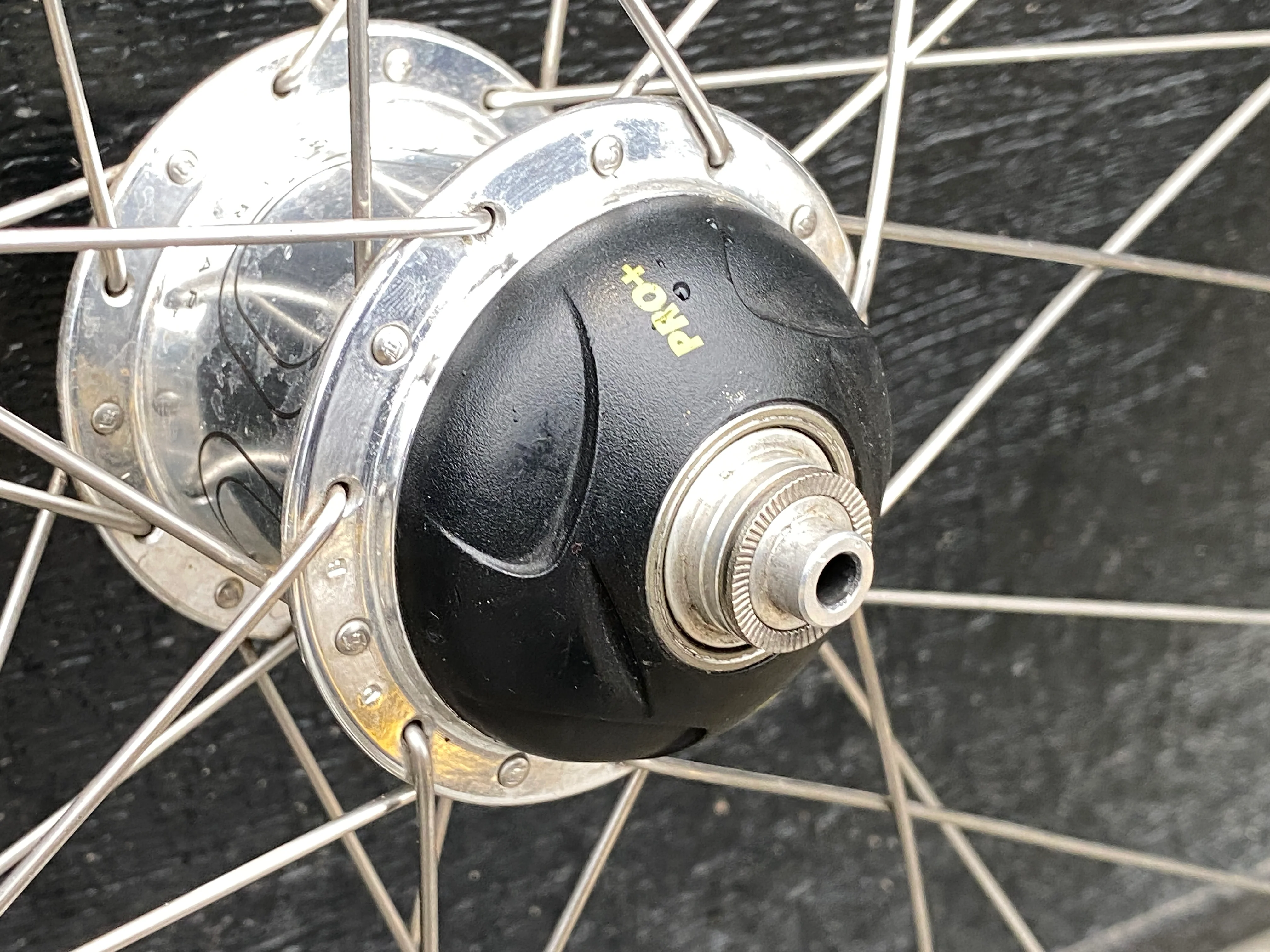 Powertap Pro 700c Power Meter Wheelset Quick Release - Image 8