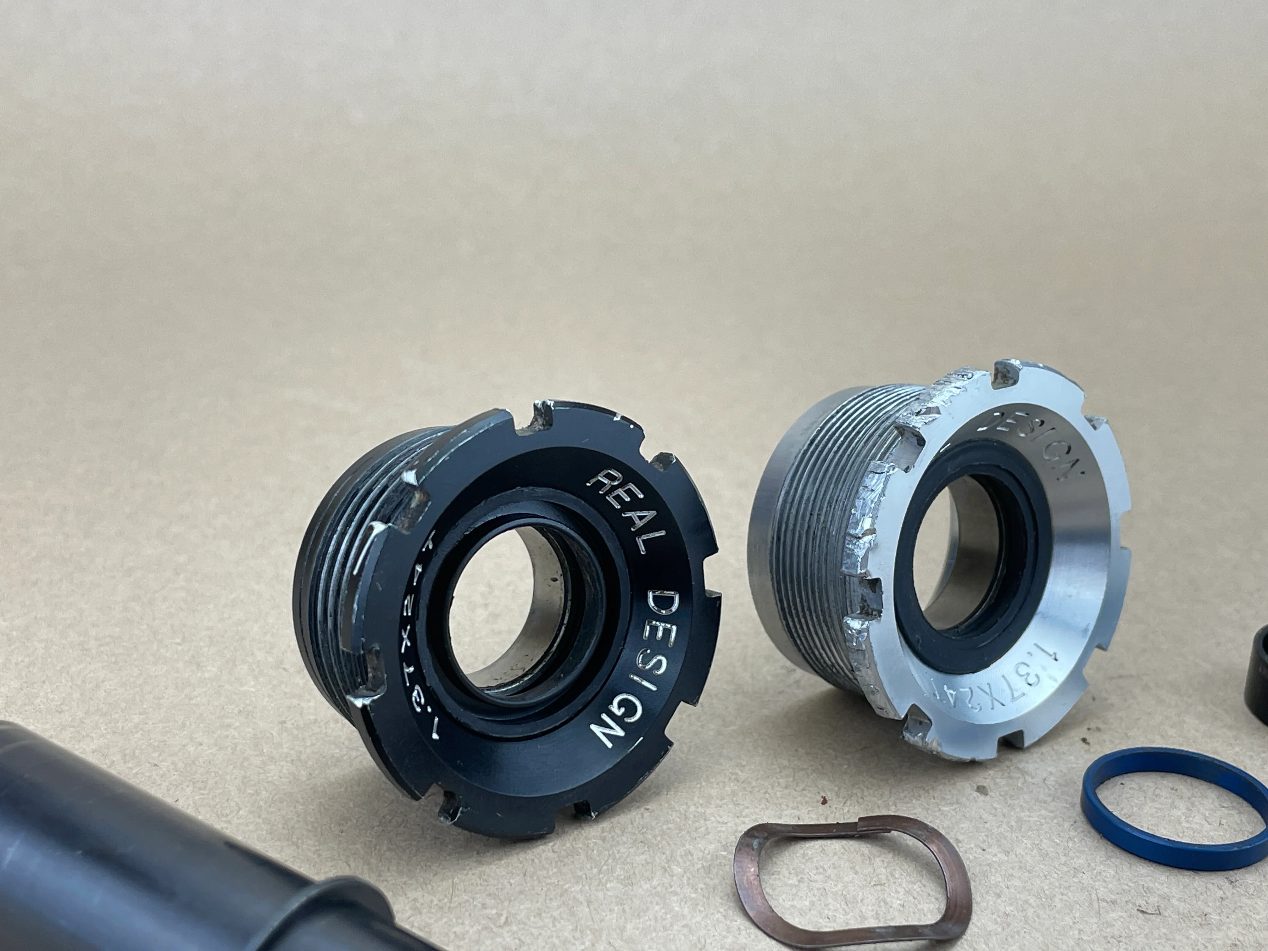 REAL Design Crankcase Adj Square Taper Bottom Bracket BSA 115mm - Image 2