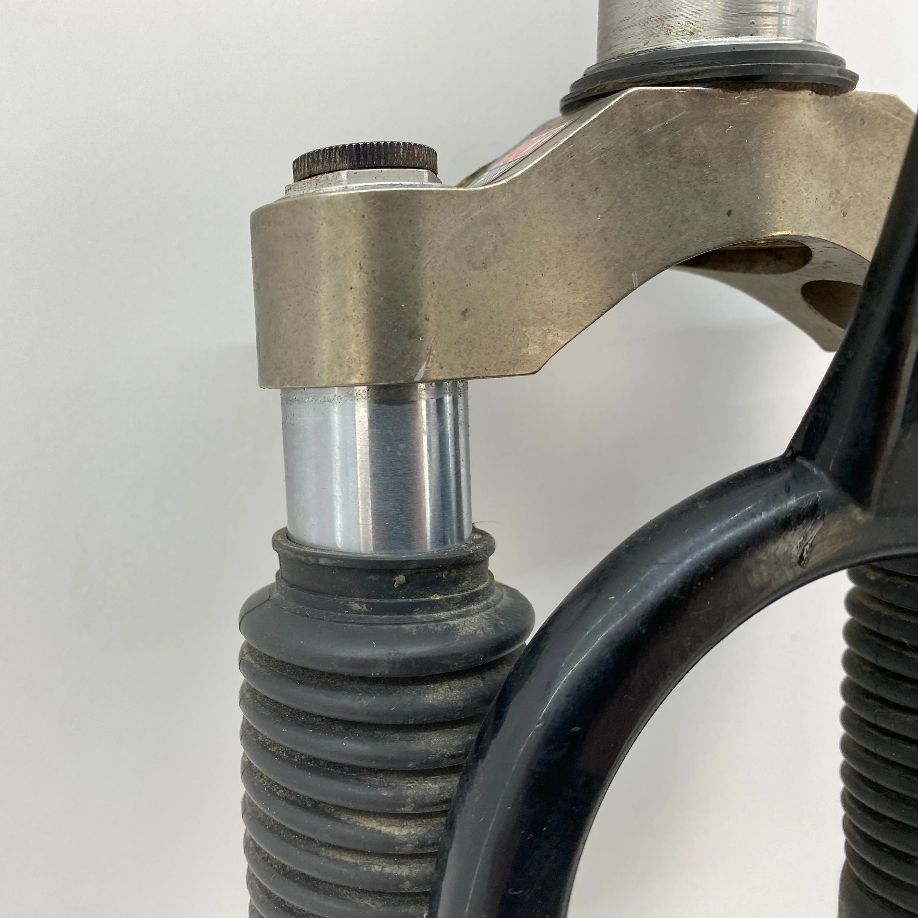 RockShox Mag 20 Suspension Fork - 50mm - Image 4