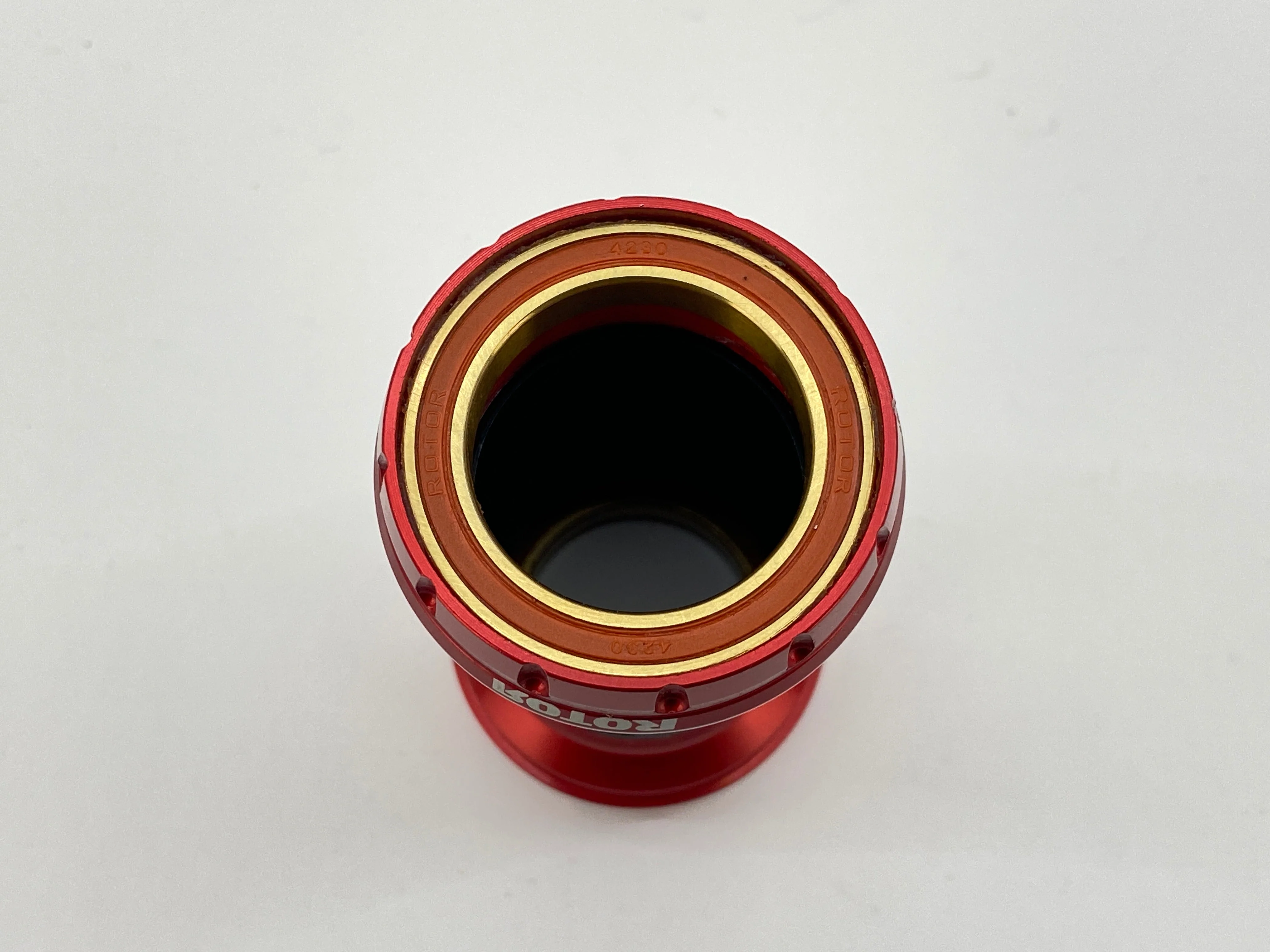 Rotor UBB Threaded 46to30 PF30 Ceramic Bottom Bracket - Image 2