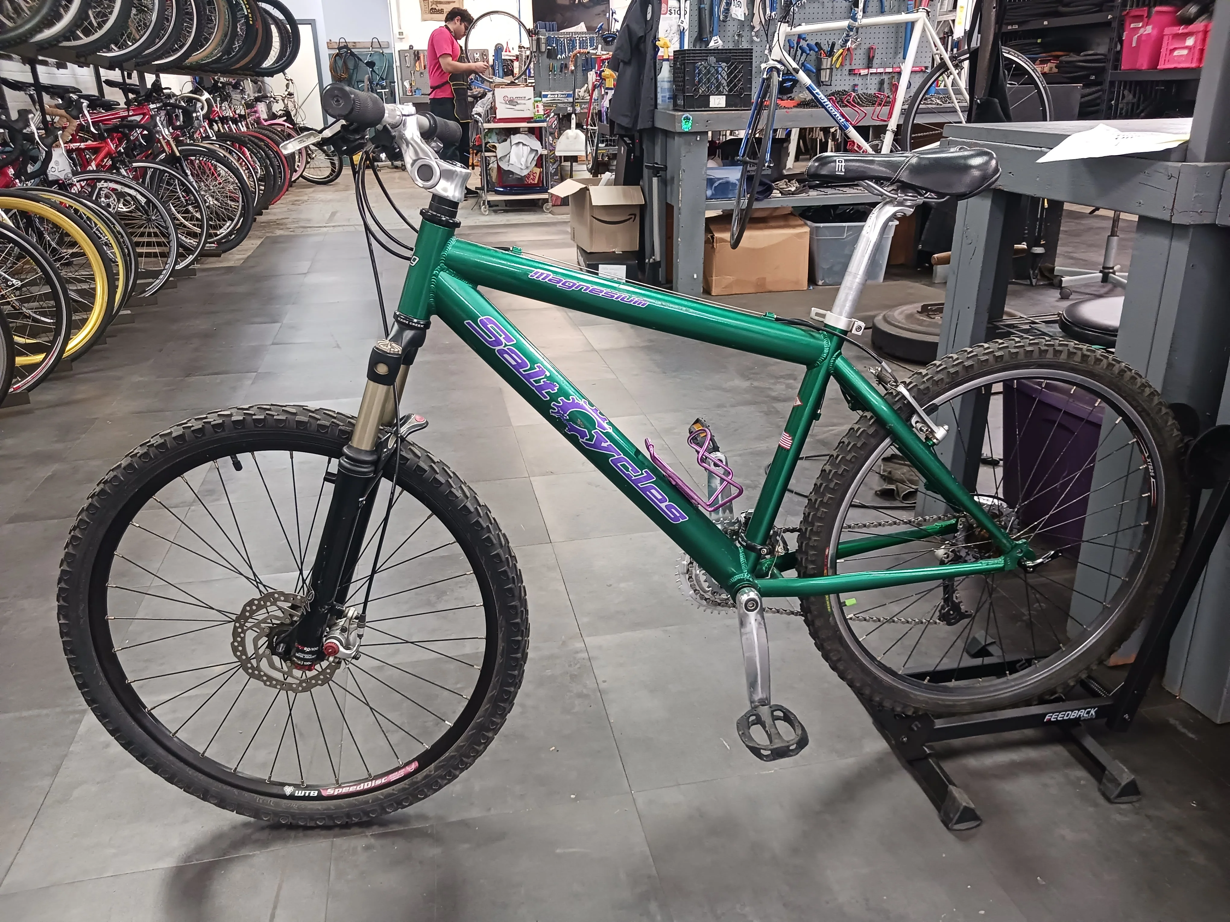 Salt Cycles Magnesium, Mountain Bike, Medium - Image 6