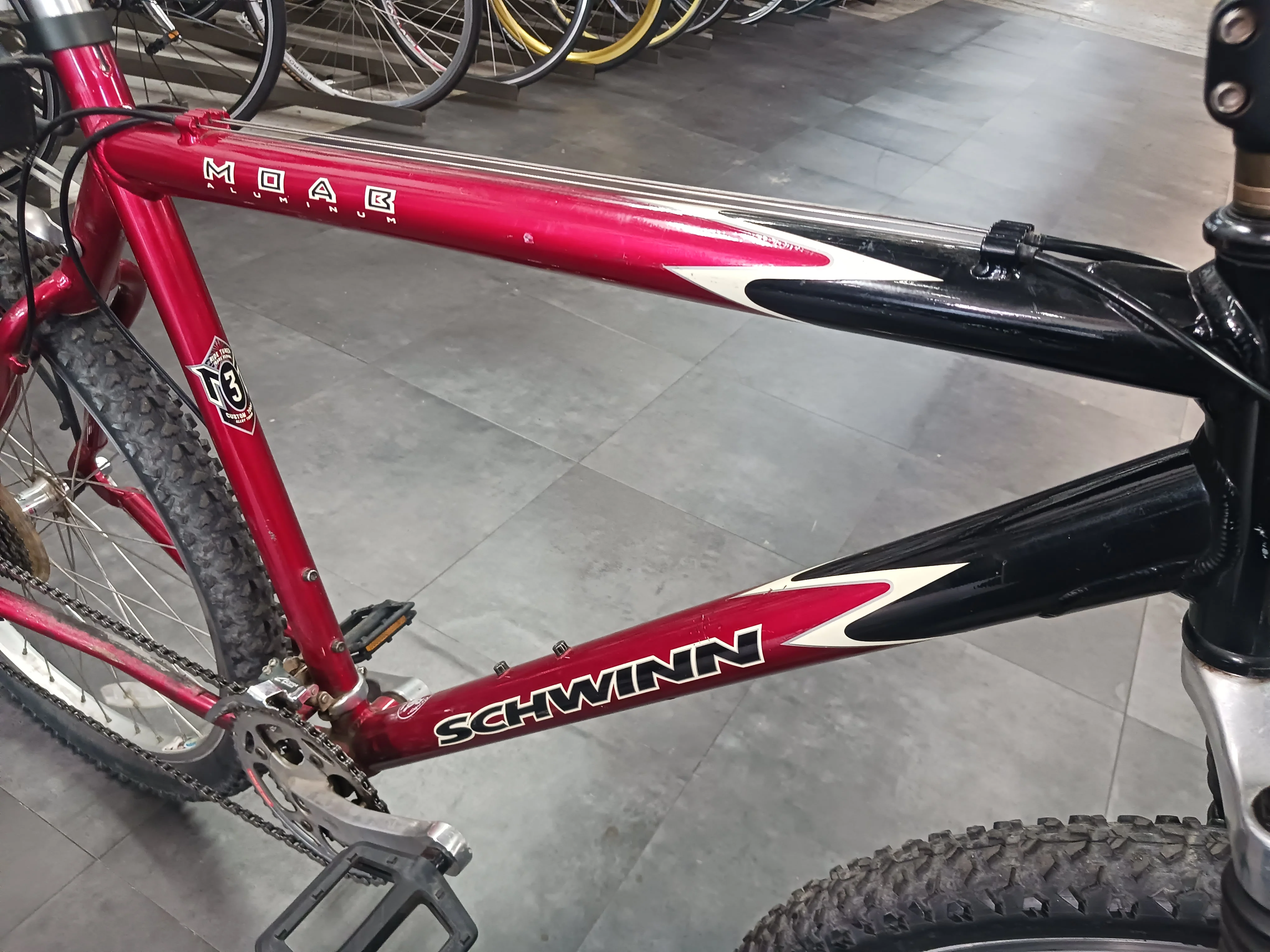 Schwinn Moab, Mountain Bike, Medium - Image 10