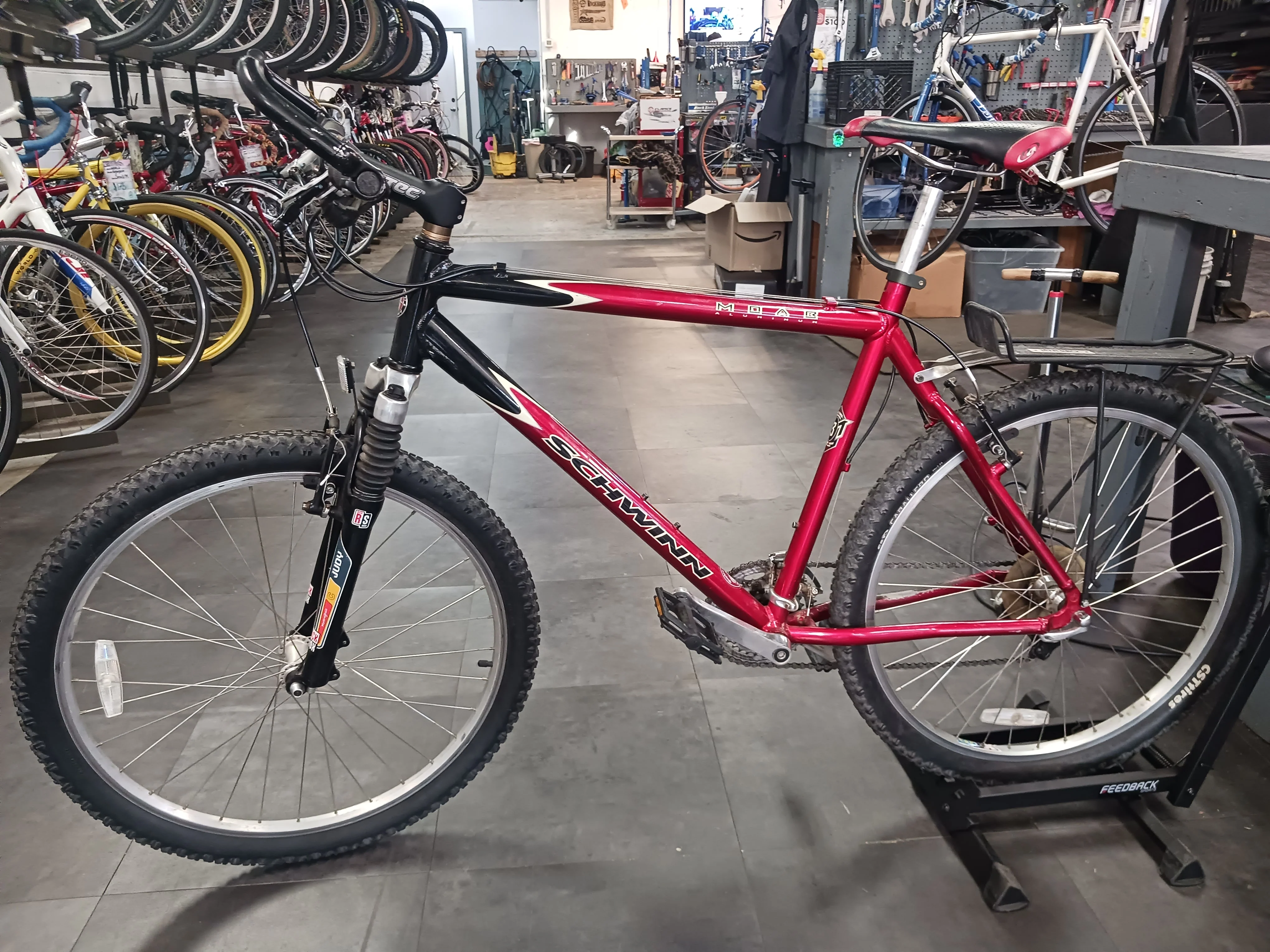 Schwinn Moab, Mountain Bike, Medium - Image 4