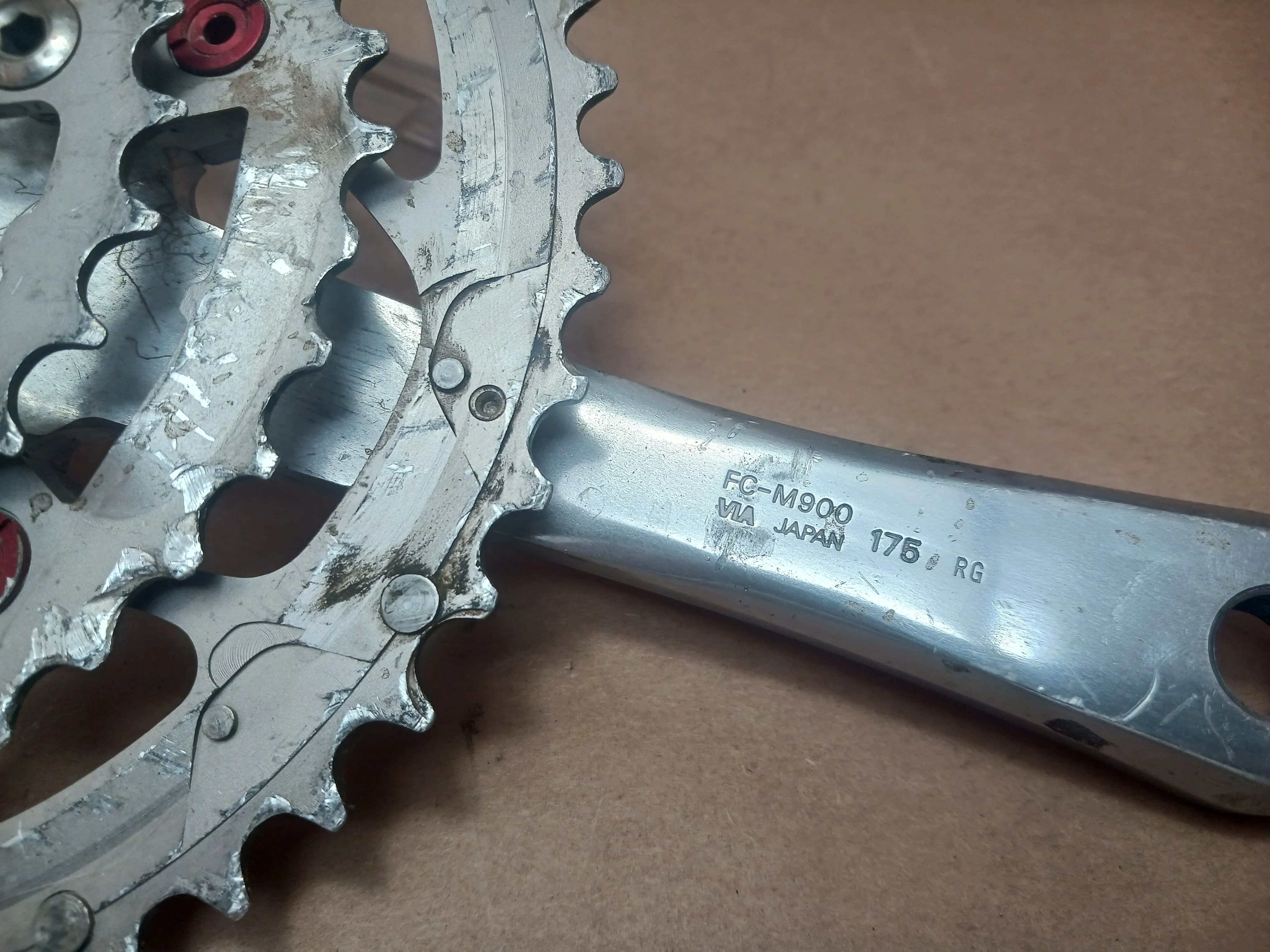 Shimano 175mm Square Taper XTR Crankset FC-M900 - Image 5