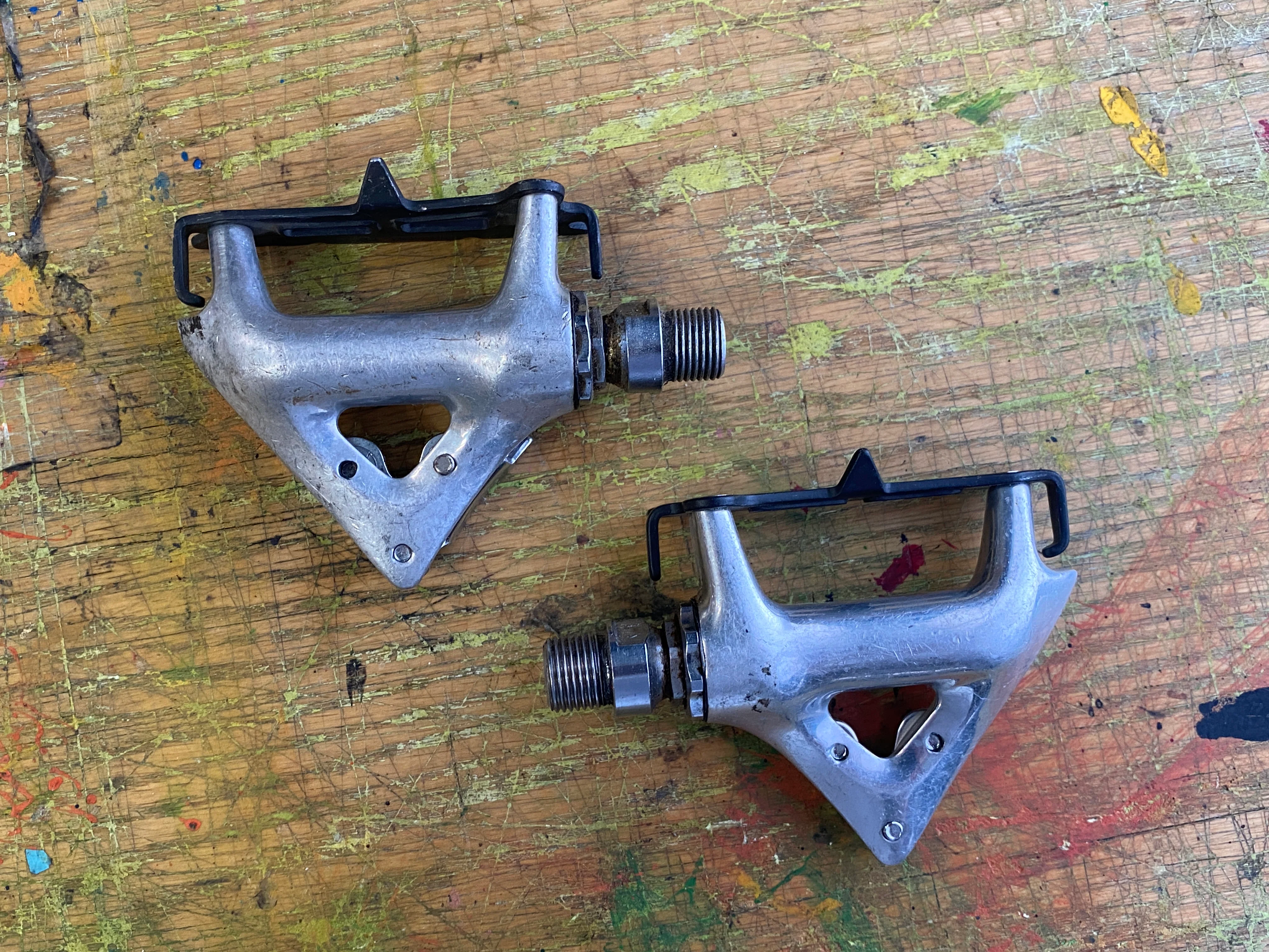 Shimano Dura Ace Vintage Clipless Pedals with Cleats - Image 3