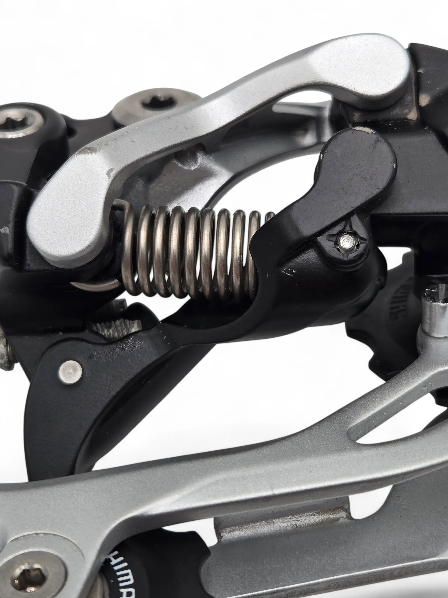 Shimano RD-M772 Rear Derailleur, Mid Cage - Image 8