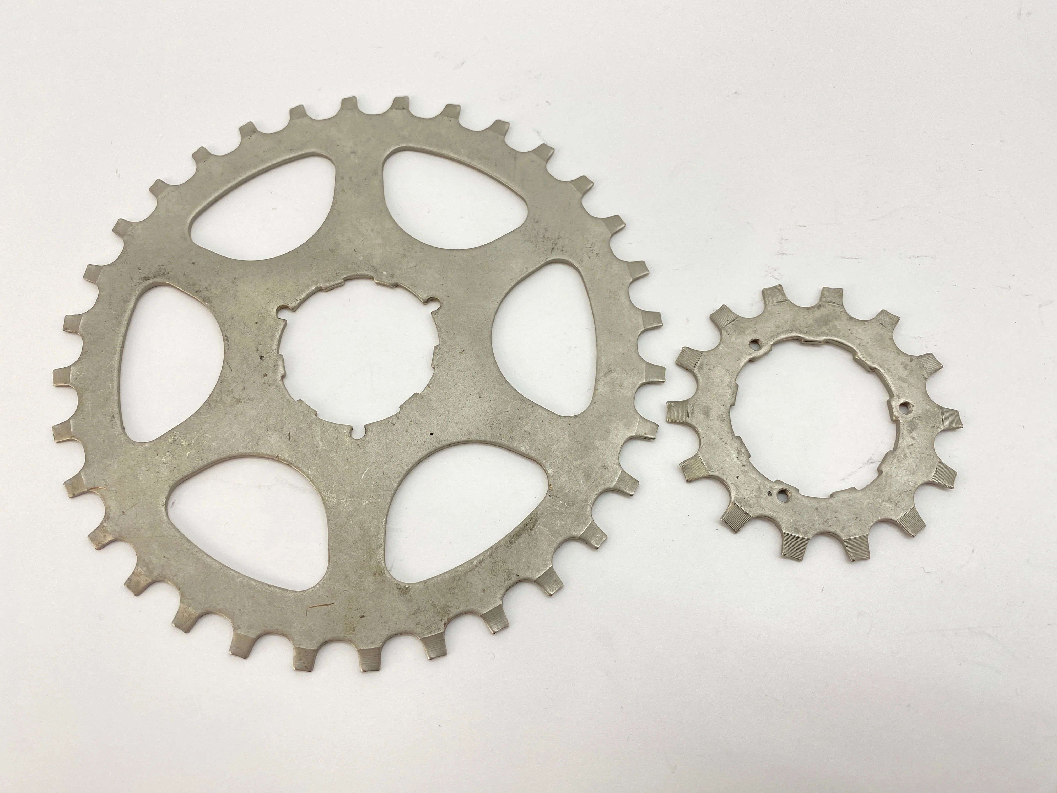 Shimano Uniglide Cogs 13, 14, 32 - NOS - Image 7
