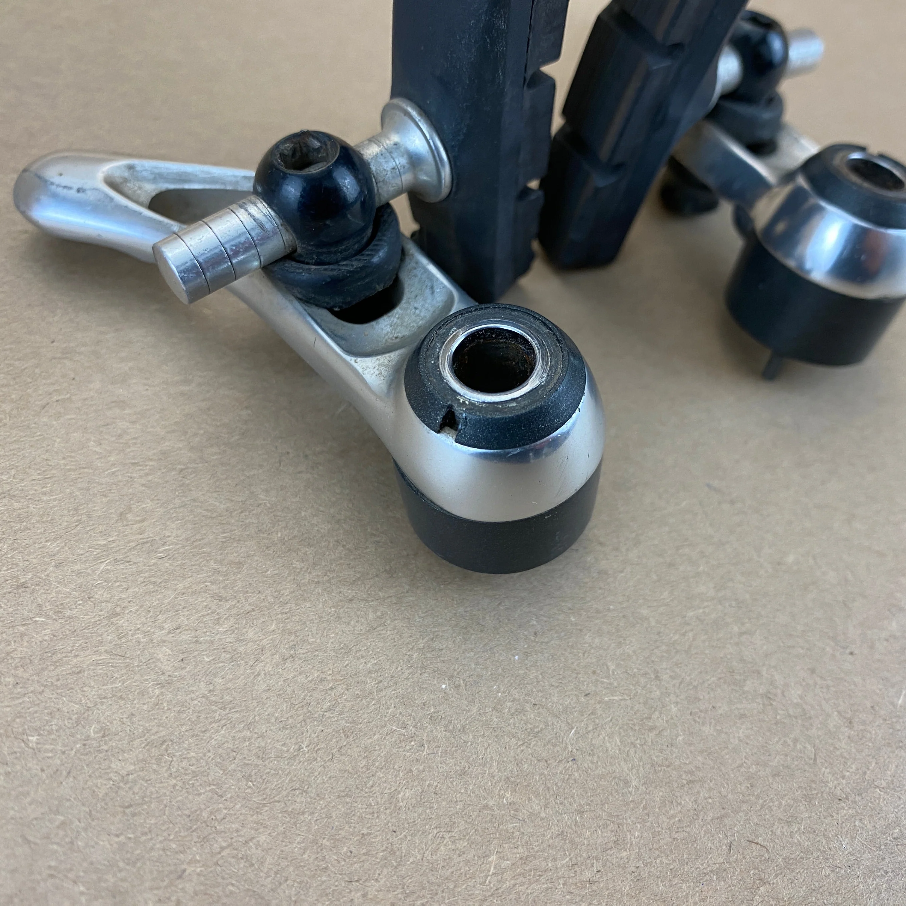Shimano XT M-737 Cantilever Brakes - Image 4