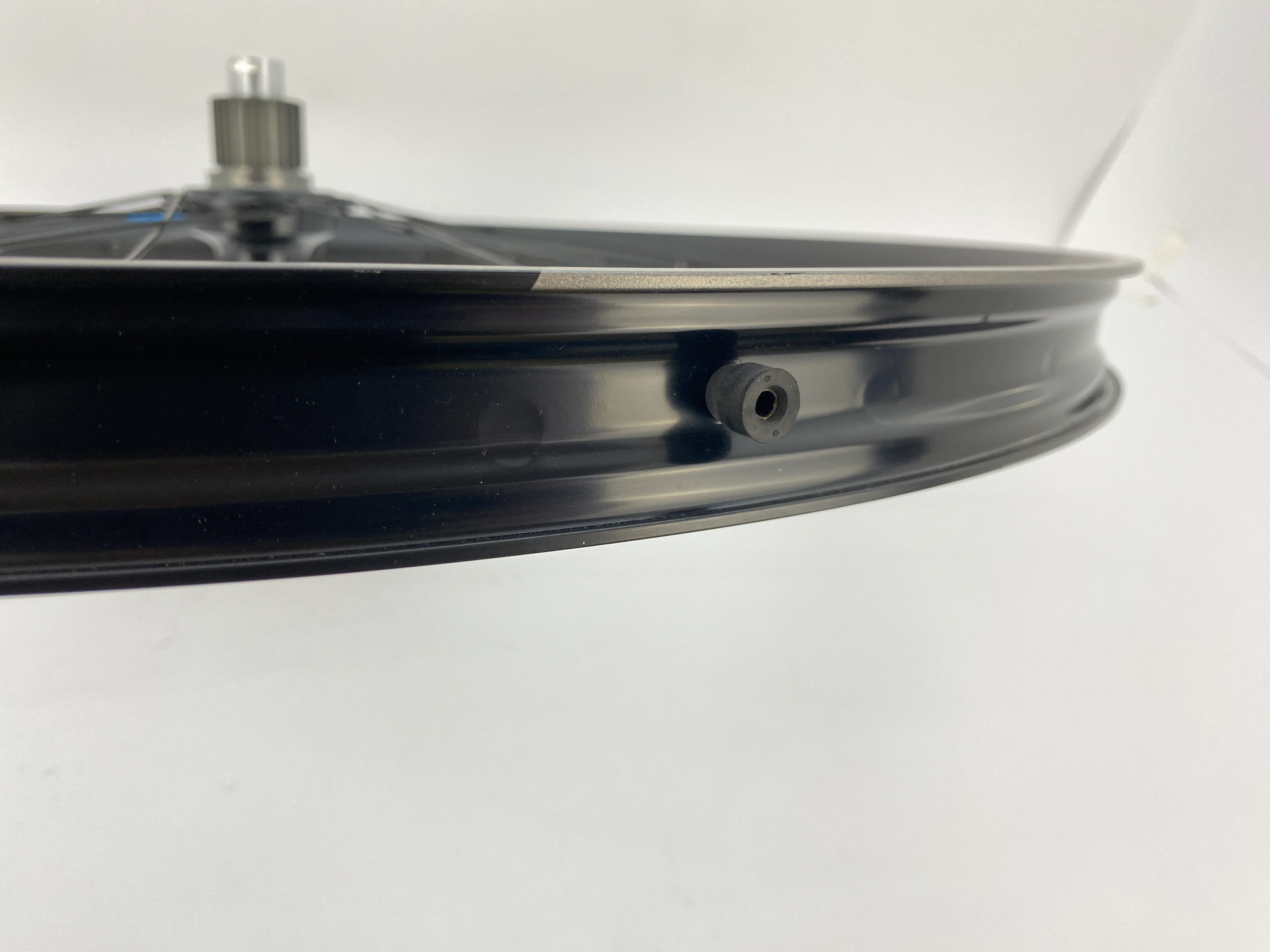 Shimano XT M8120 Rear Wheel - 27.5 - Image 7