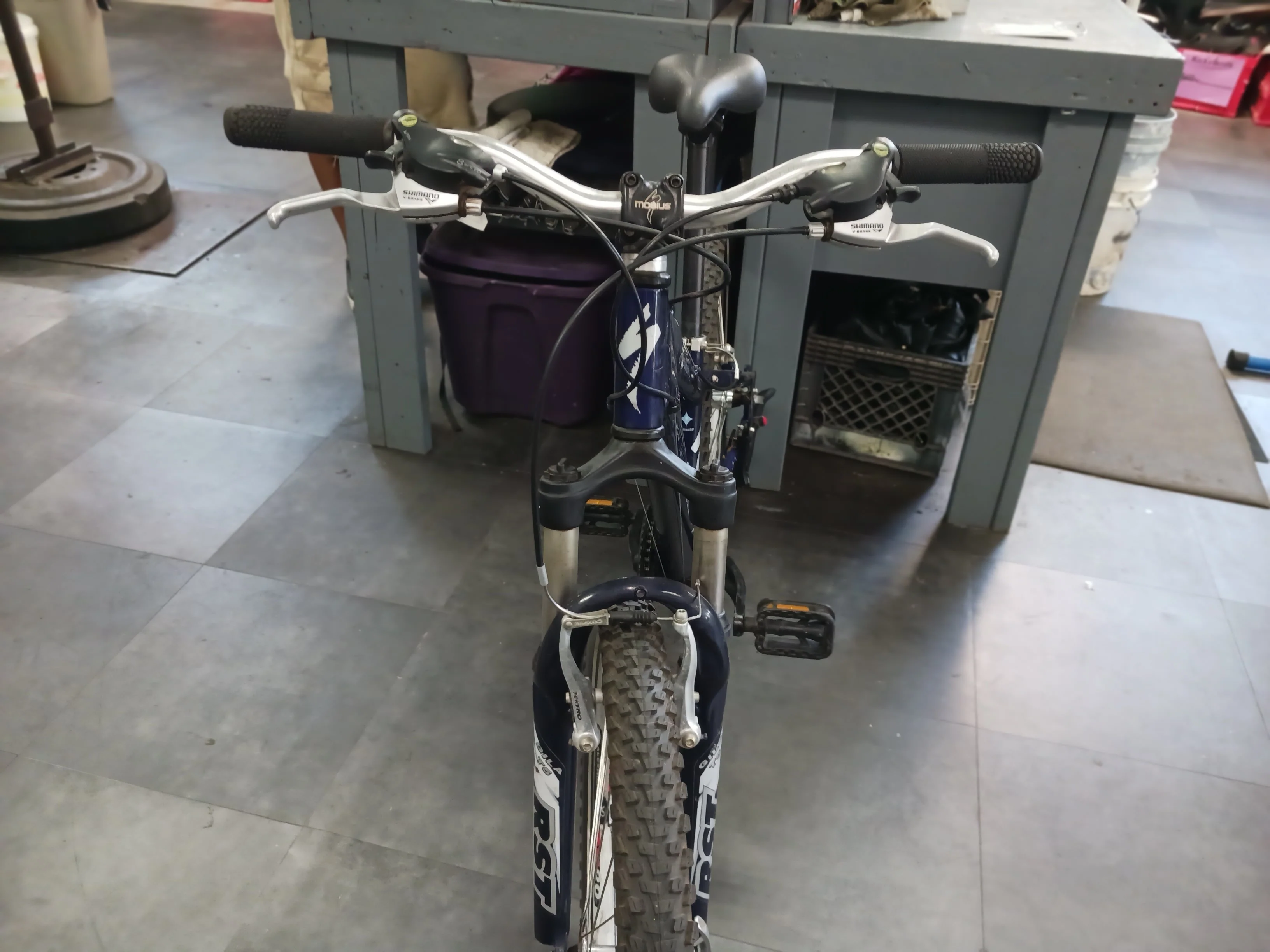 Specialized Hard Rock Mountain Bike, Small - Image 8