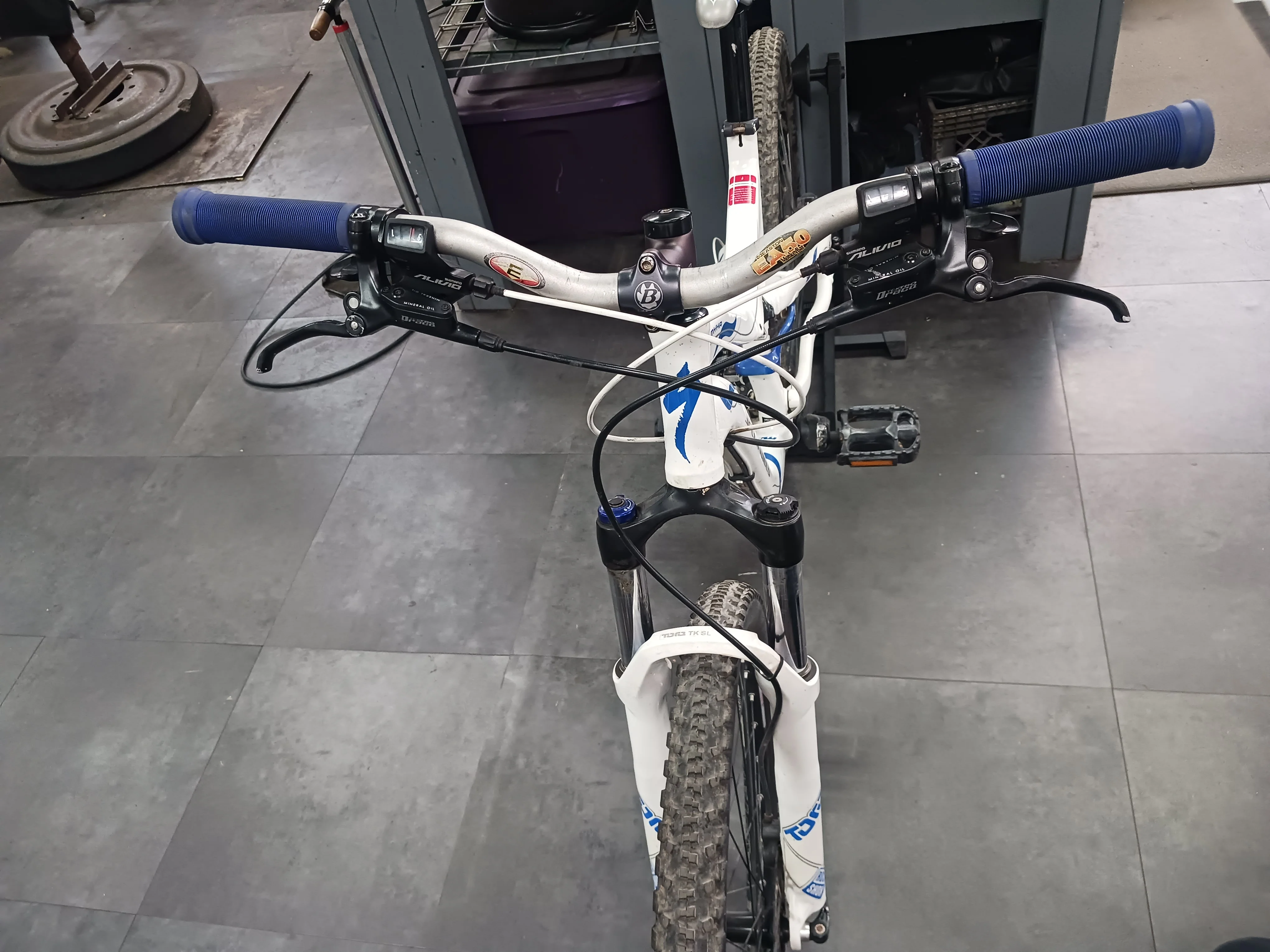 Specialized Myka Comp, Mountain Bike, Small - Image 2