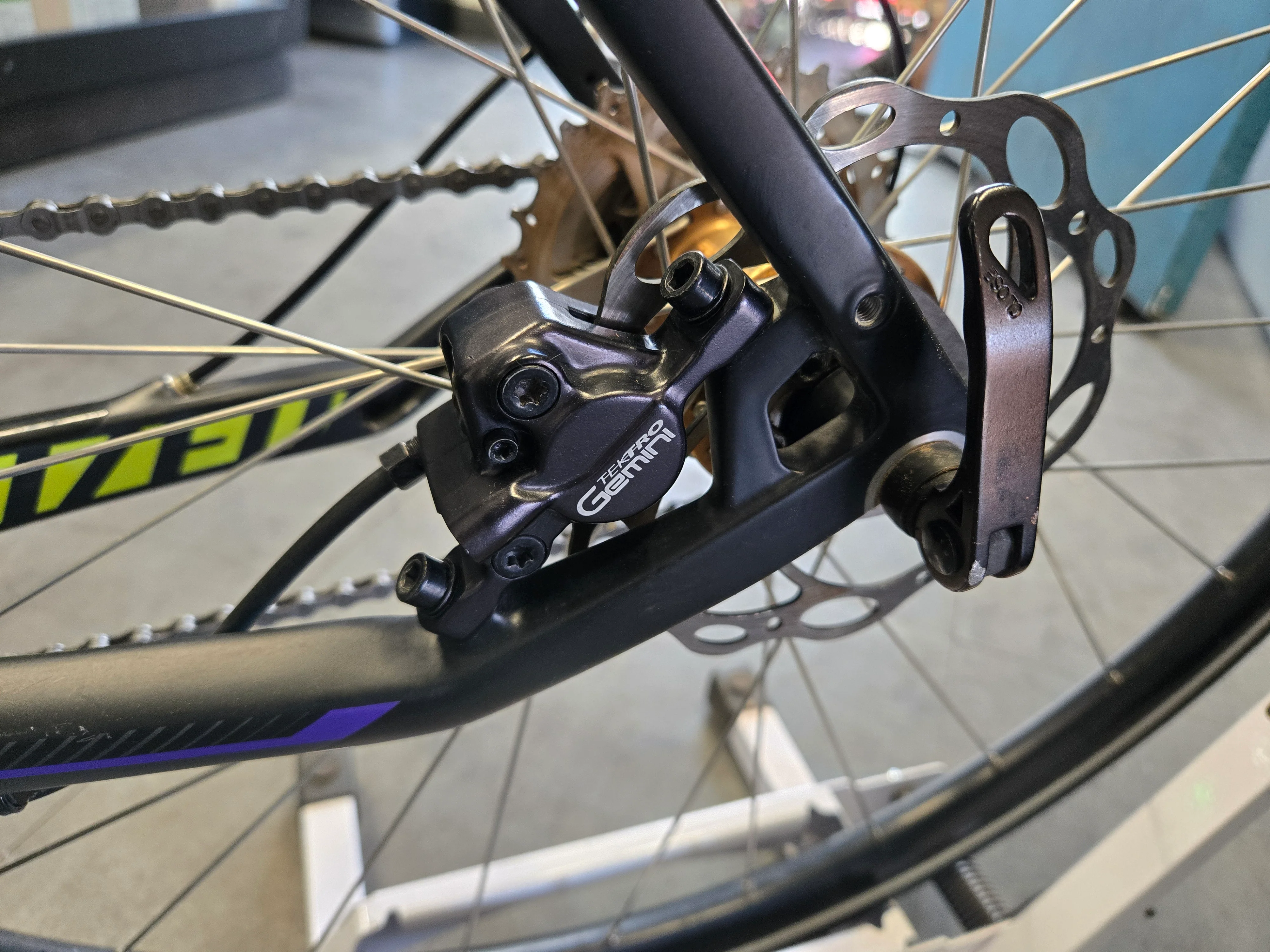 Specialized Sirrus Expert, Hybrid Bike, Medium - Image 9