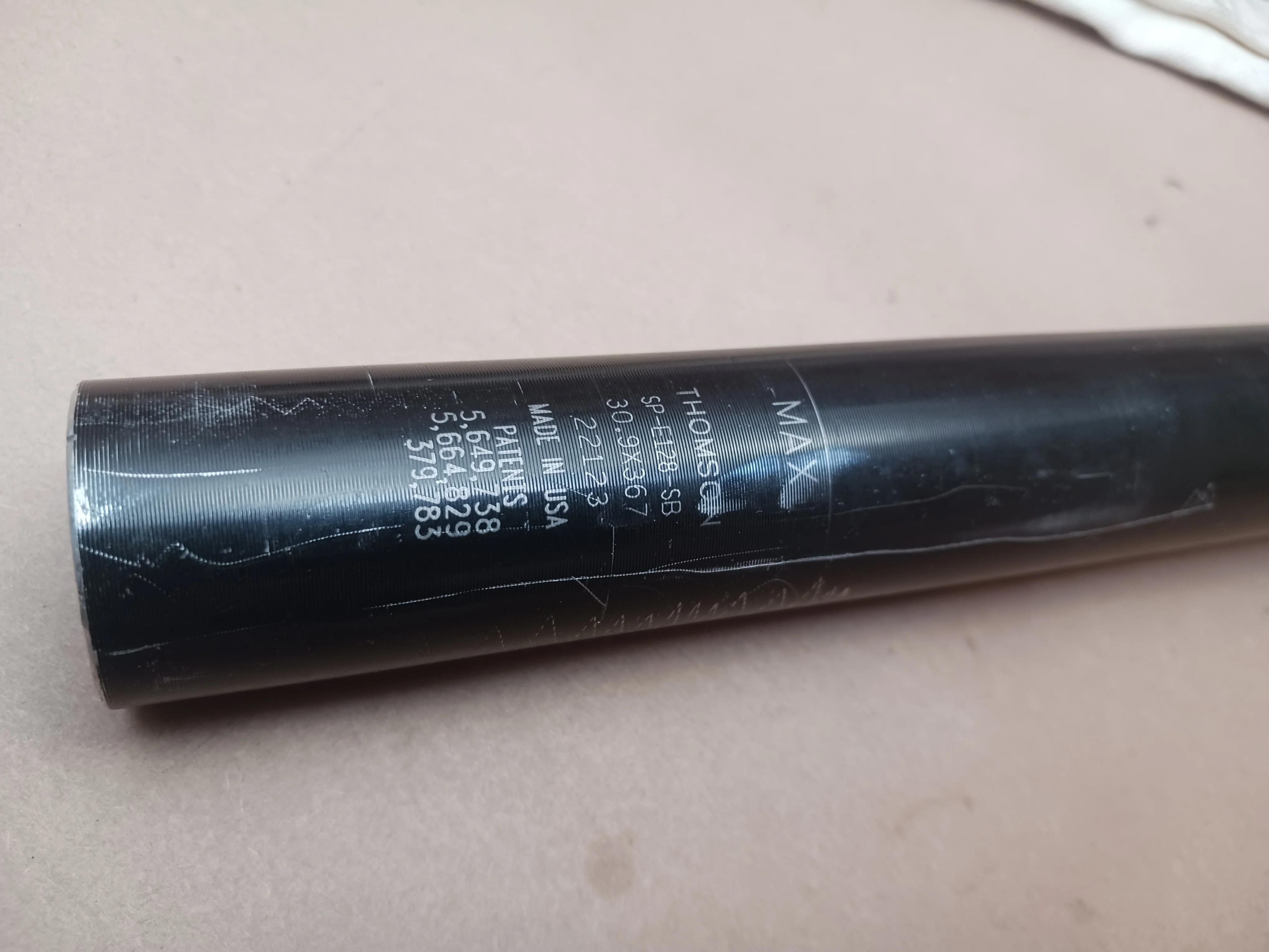 Thomson Elite 30.9mm Seatpost With Bag - Image 4