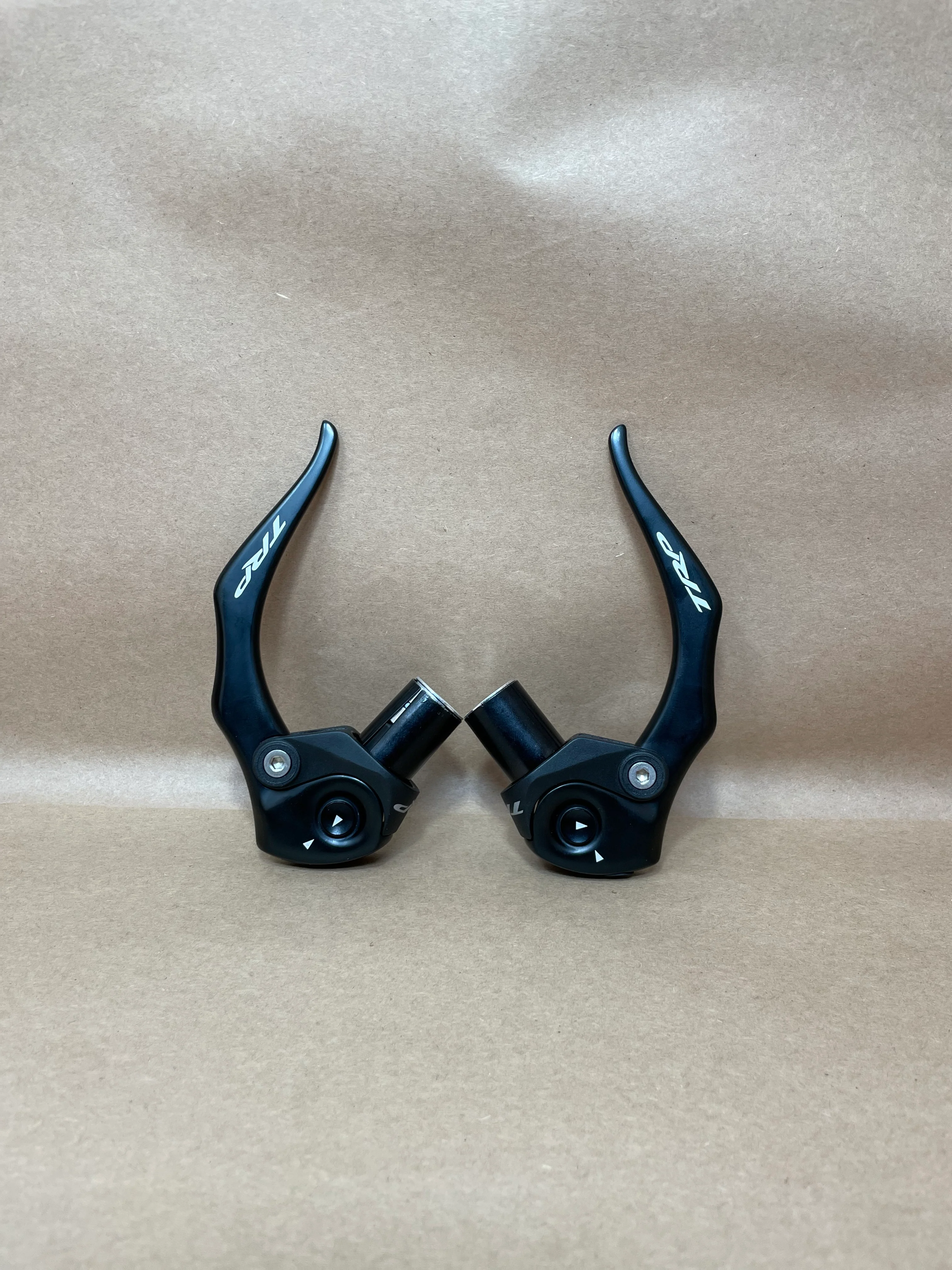 TRP RL879 Aero Brake Lever Set - Image 2